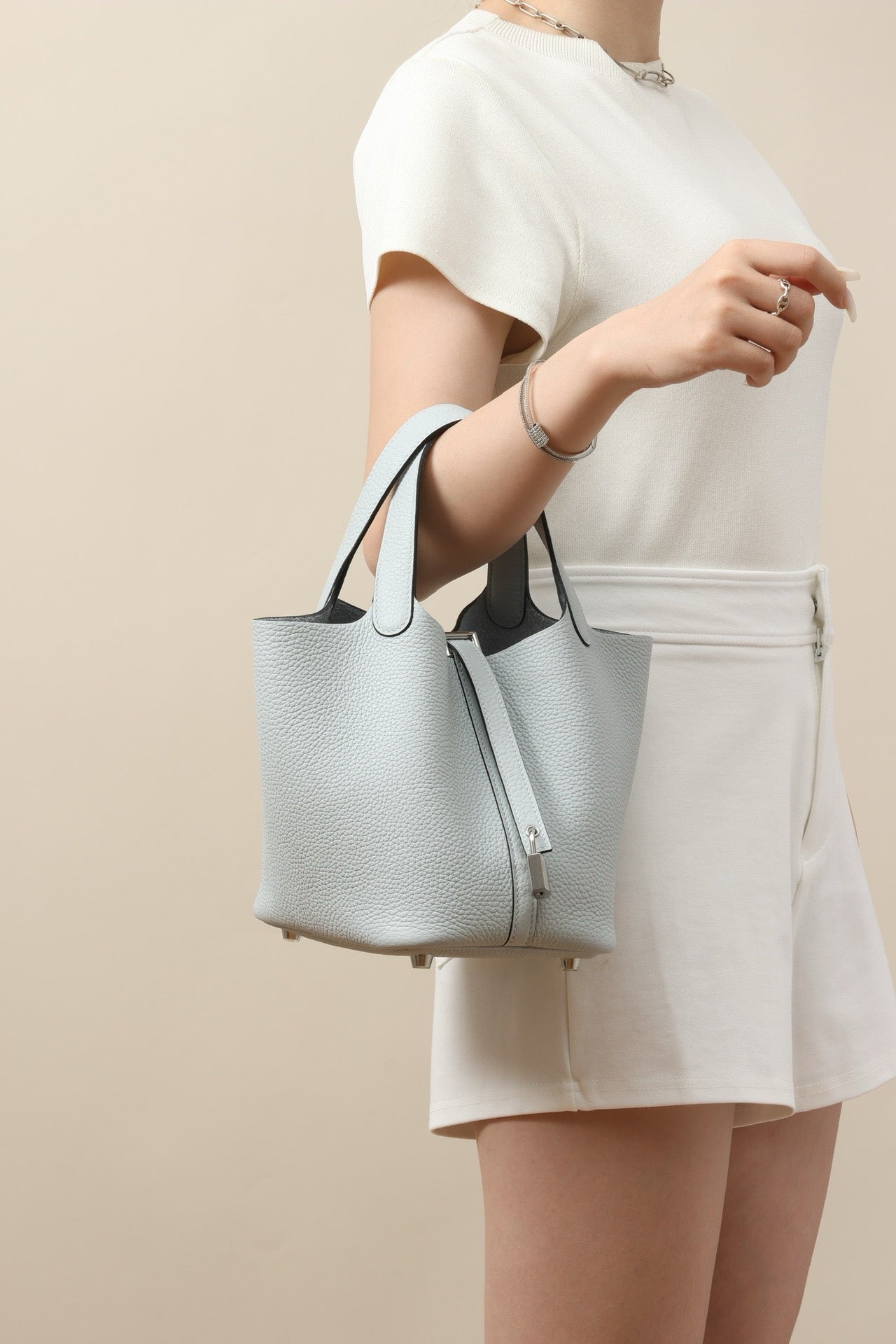 CL18 08 Holy Grail Blue PHW #4055