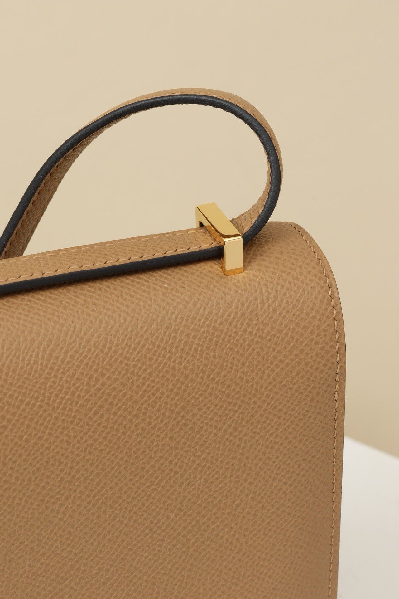 CJ19 19 cm , Milk Tea Epsom leather PHW #4327