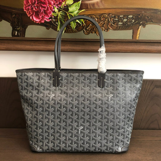 Artois MM Bag #691