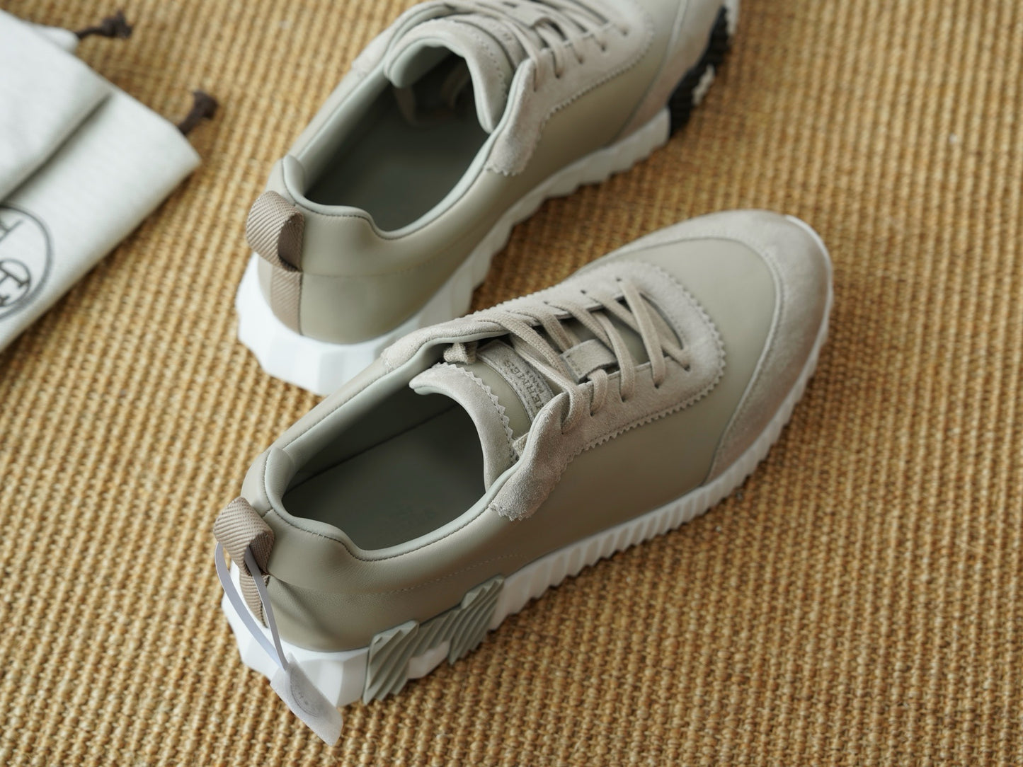 HSneakers