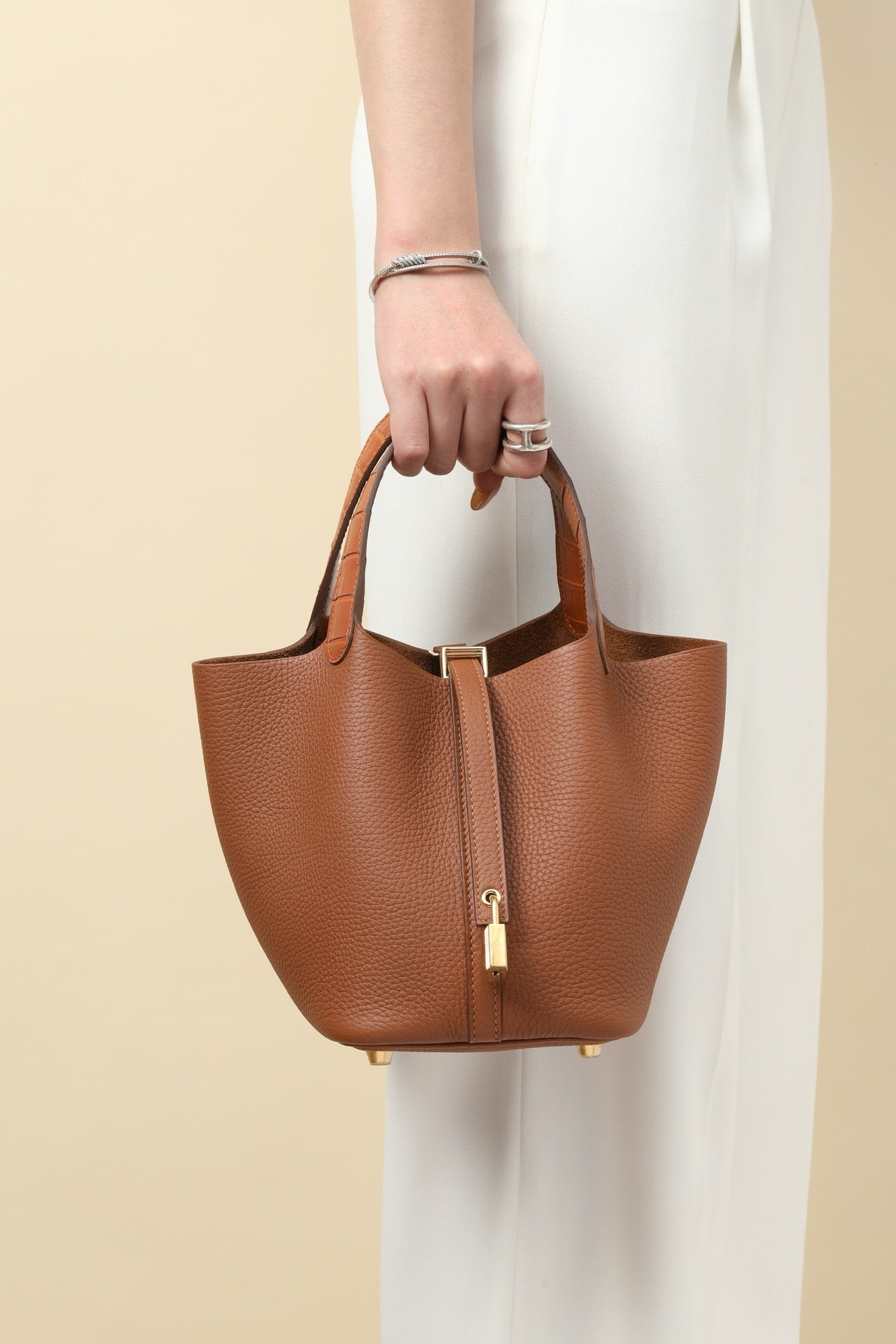 CL18 Gold Brown #3744
