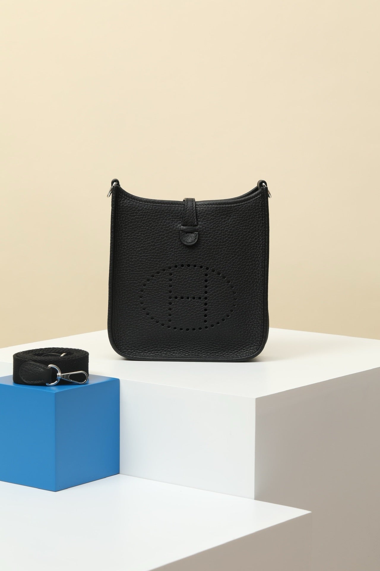 YF16 CK89 BlackClemence bull leather crossbody bag  ,PHW#4444