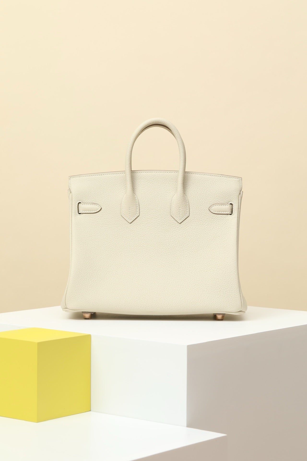 BK25 Milkshake White # 3885