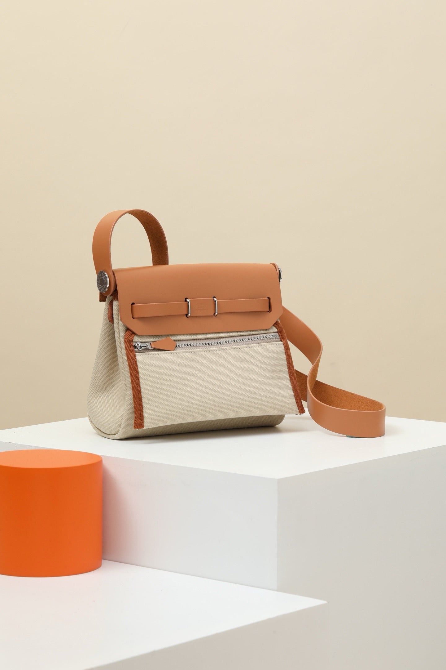 HB20 8L Gris Ciment / Light Coffee Canvas and Hunter Leather Shoulder Bag PHW #4645