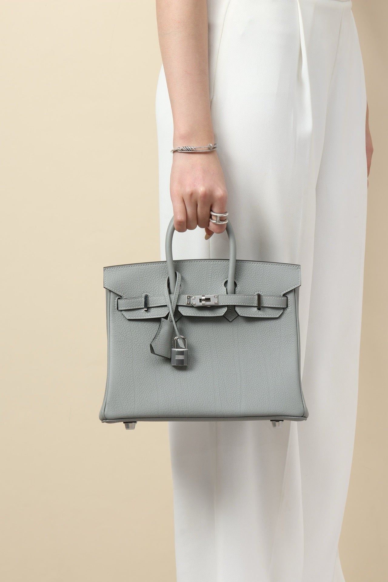 BK25 Seagull Gray #3858