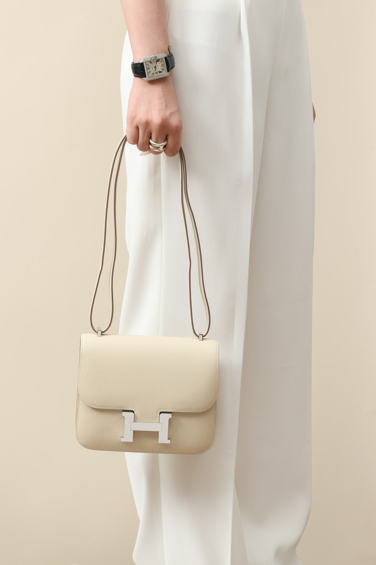 CJ19 19 cm ,   Milkshake White Epsom leather PHW #4300