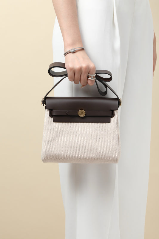 HB20 46 Ebony H Viking Canvas and Hunter Leather Shoulder Bag GHW #4638