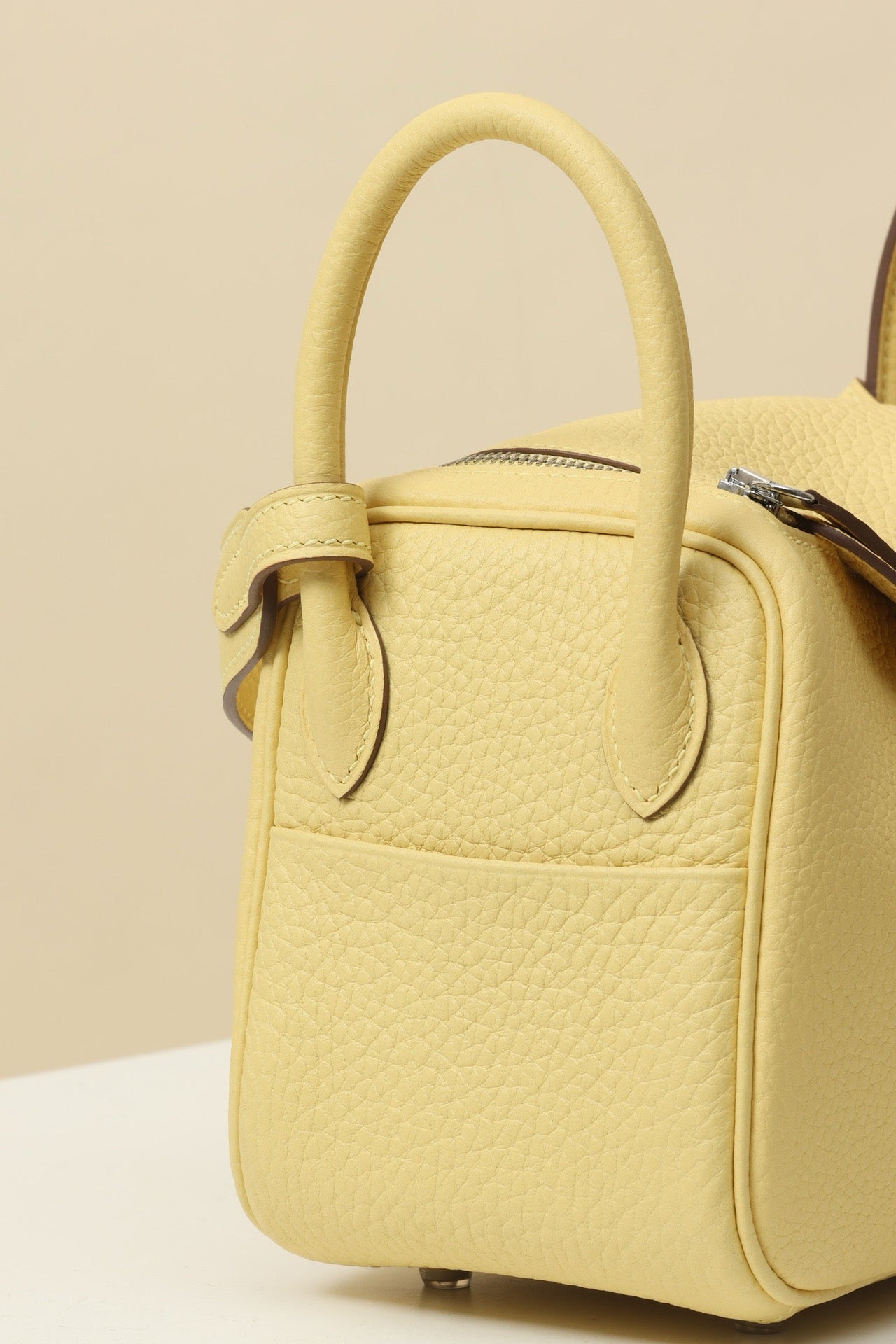 LD19 , Togo , 1Z Jaune Poussin / I2 Craie PHW #4584