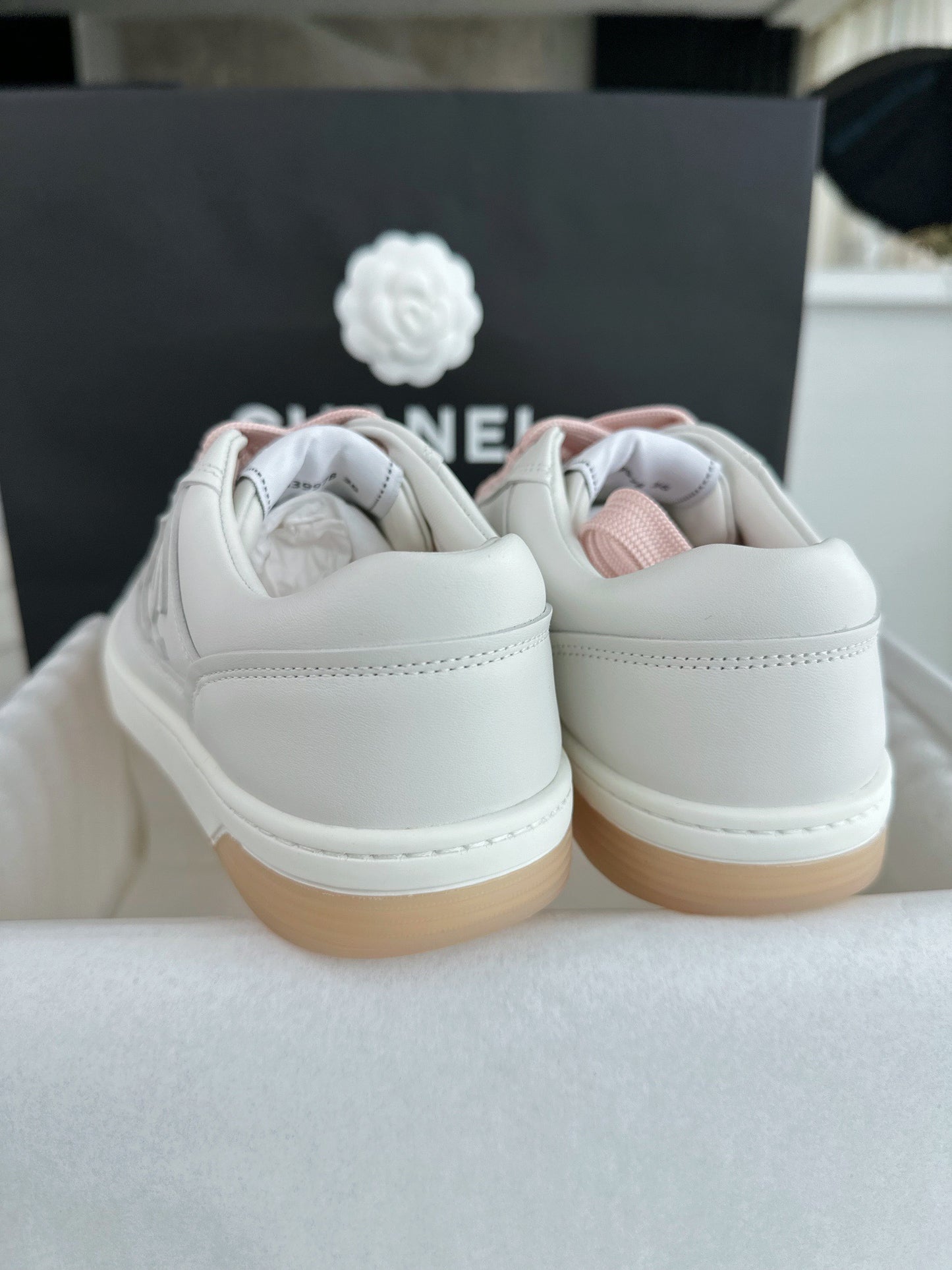 24s sneaker #380