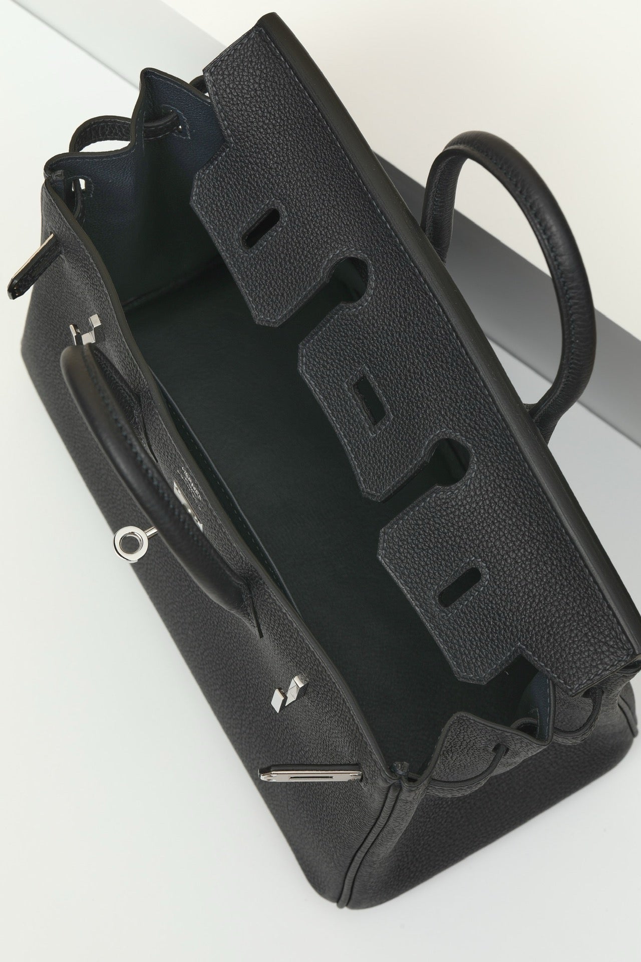 BK25 Black Tweed #3861