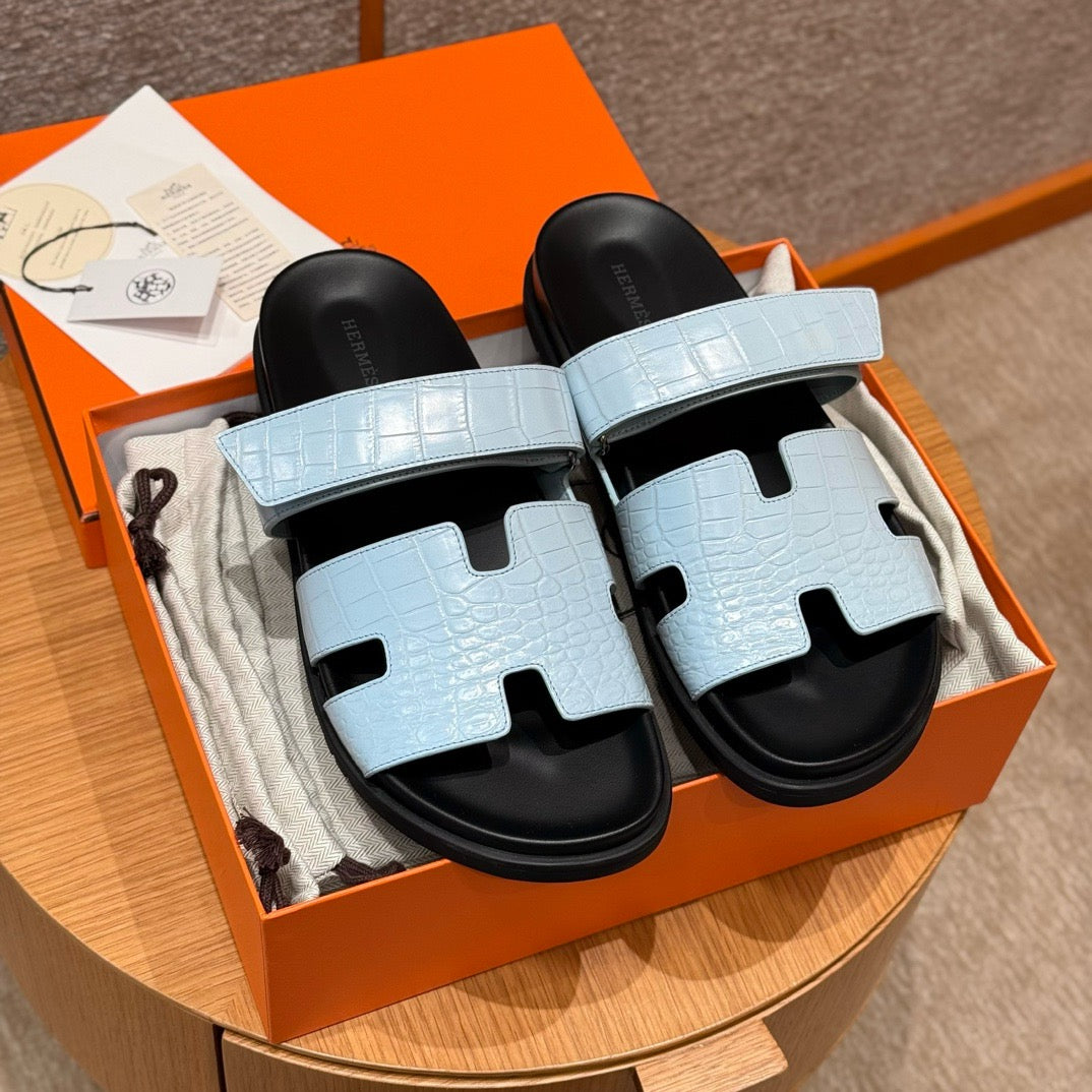 sandal alligator #2571