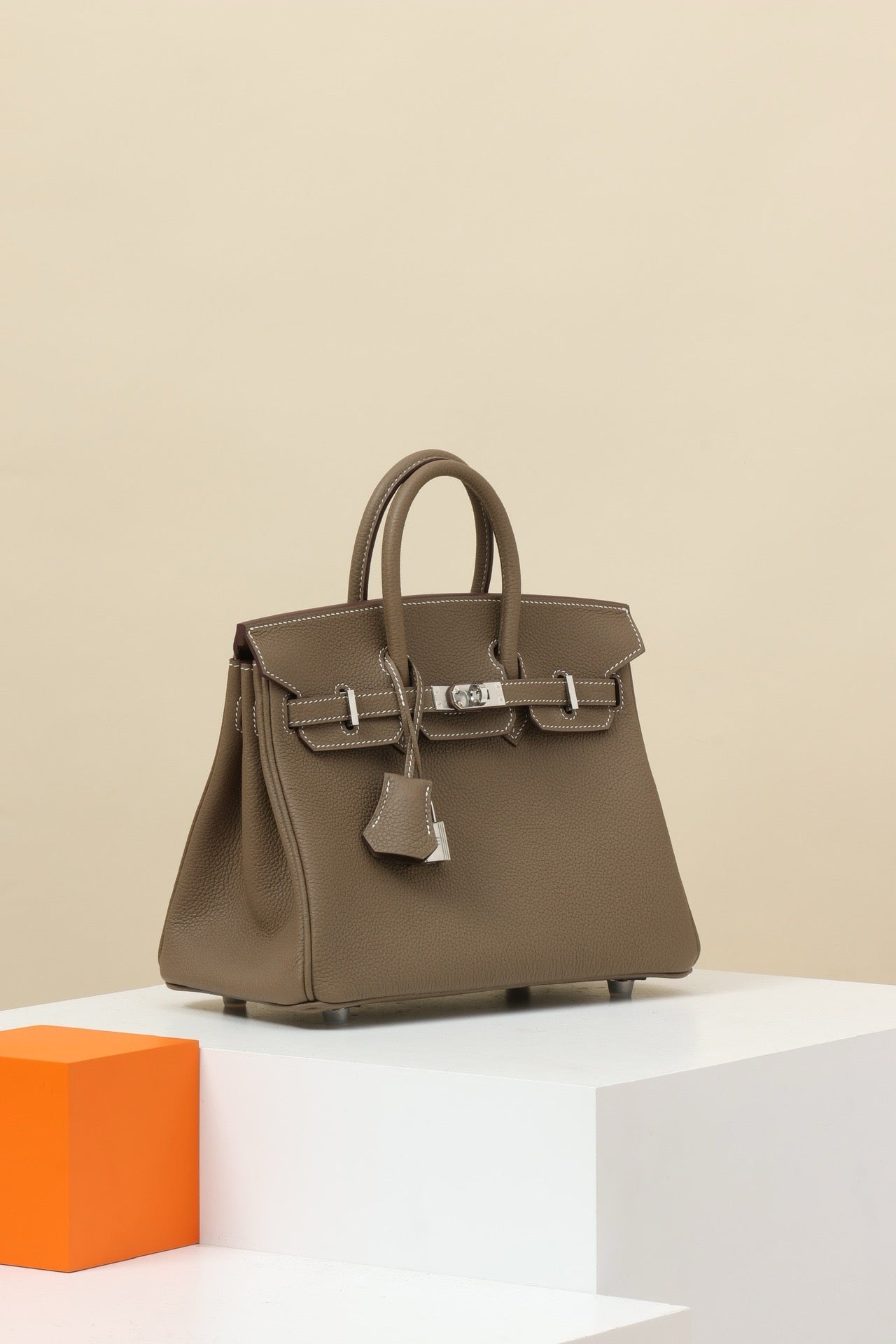 BK25 Elephant Gray #3853