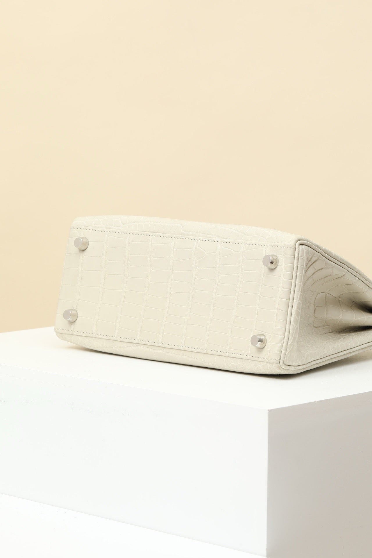 KL25 Glacier White #3727