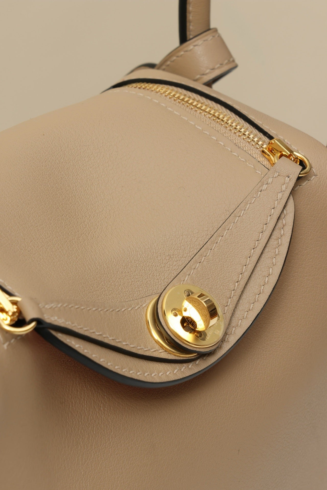 LD19 , Swift  ,  S2 Trench / U5 Rose Lipstick PHW #4626