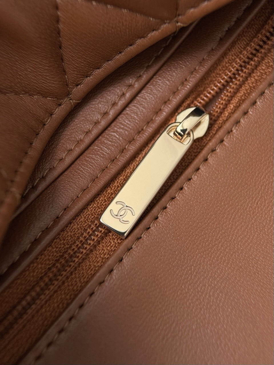 Cf20 Champagne Gold Hardware  #4666