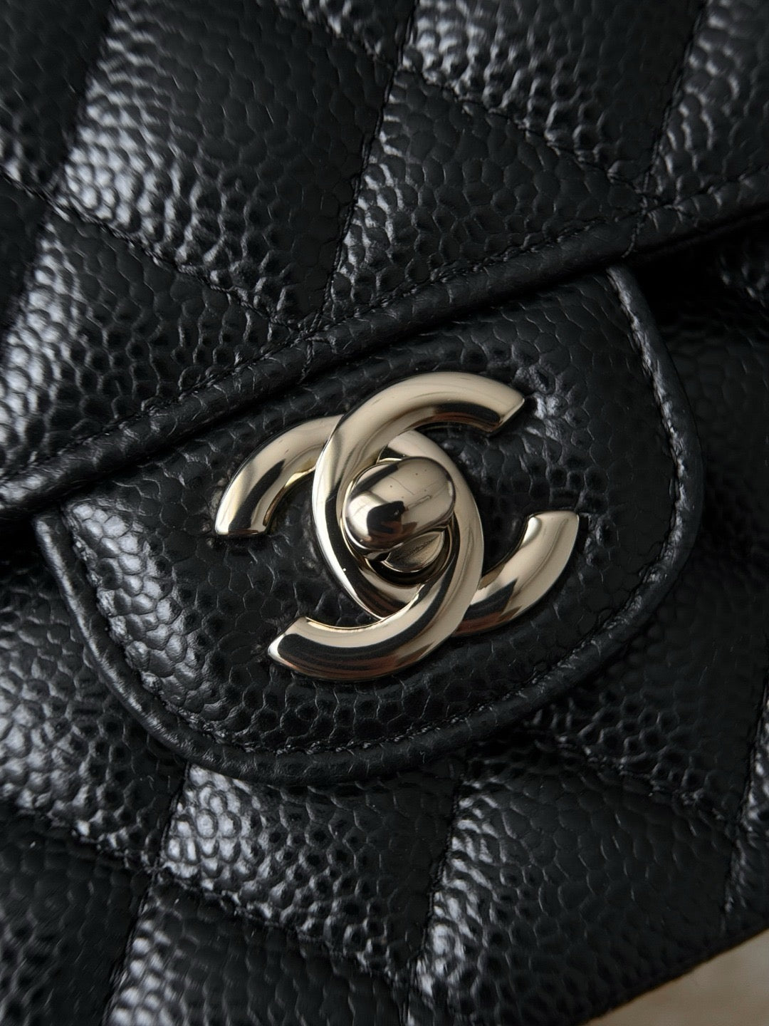 Cf25 Champagne Gold , Caviar # 4216