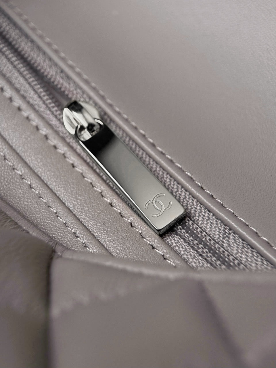 Cf20 Silver Hardware  #4670