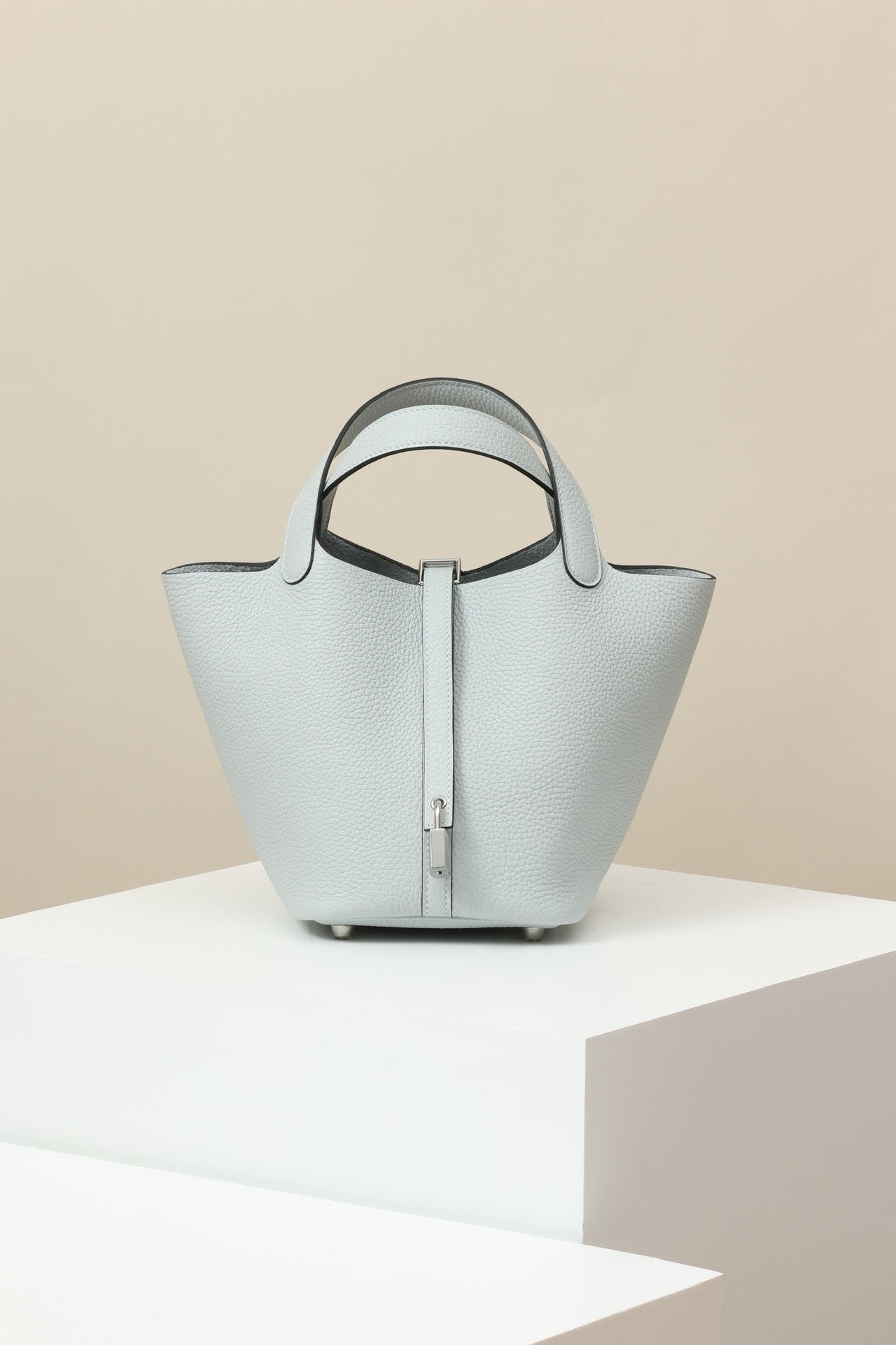 CL18 08 Holy Grail Blue PHW #4055