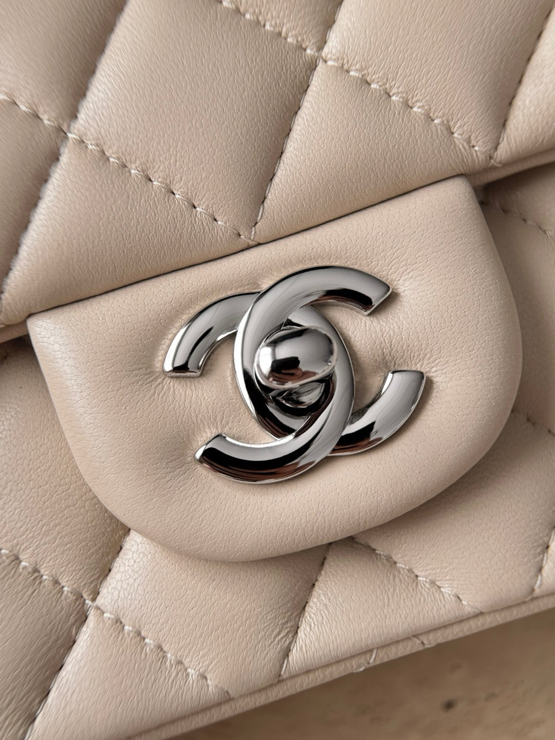 Cf20 Silver Hardware  #4671