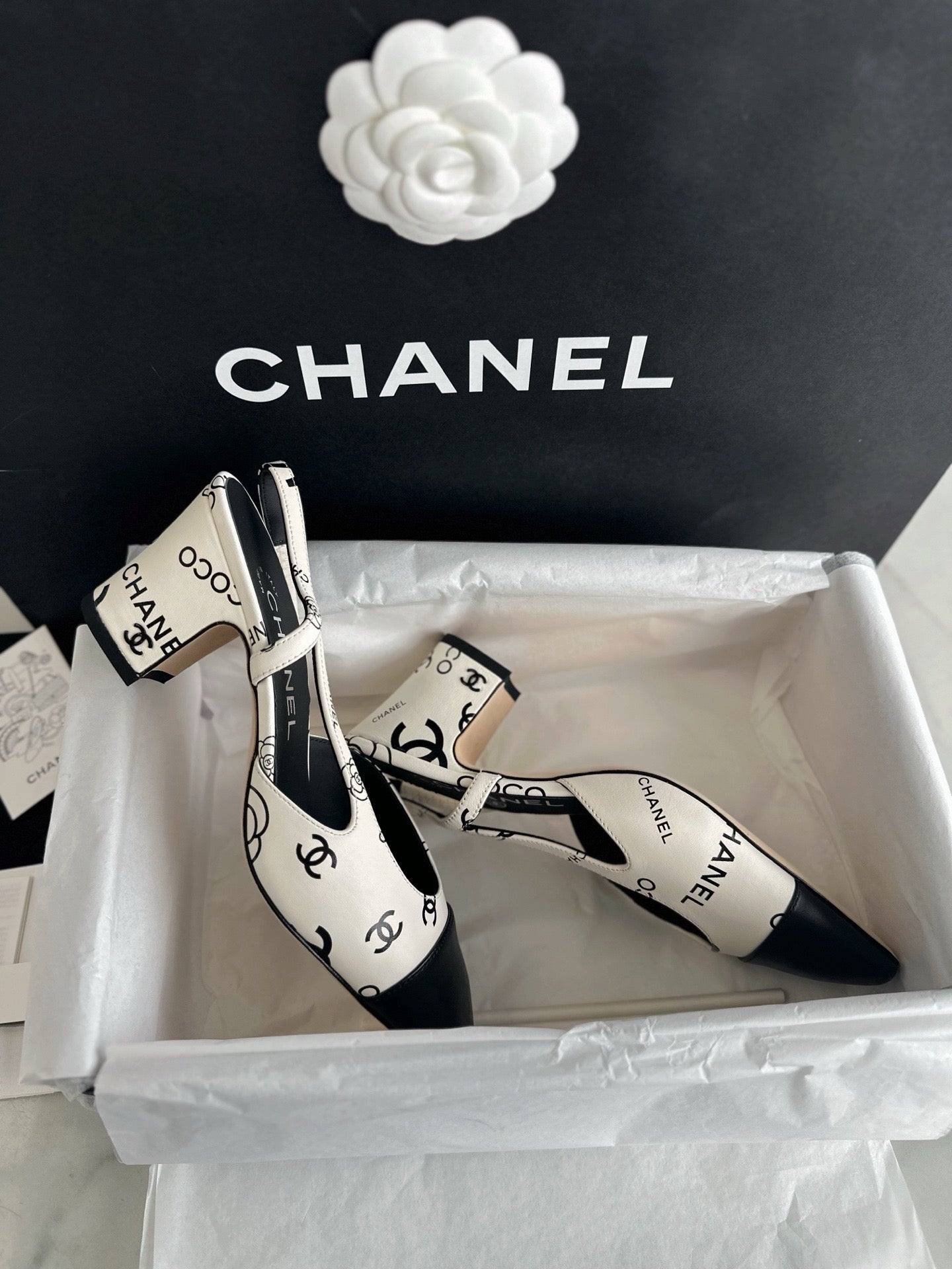 24s sandal #2469