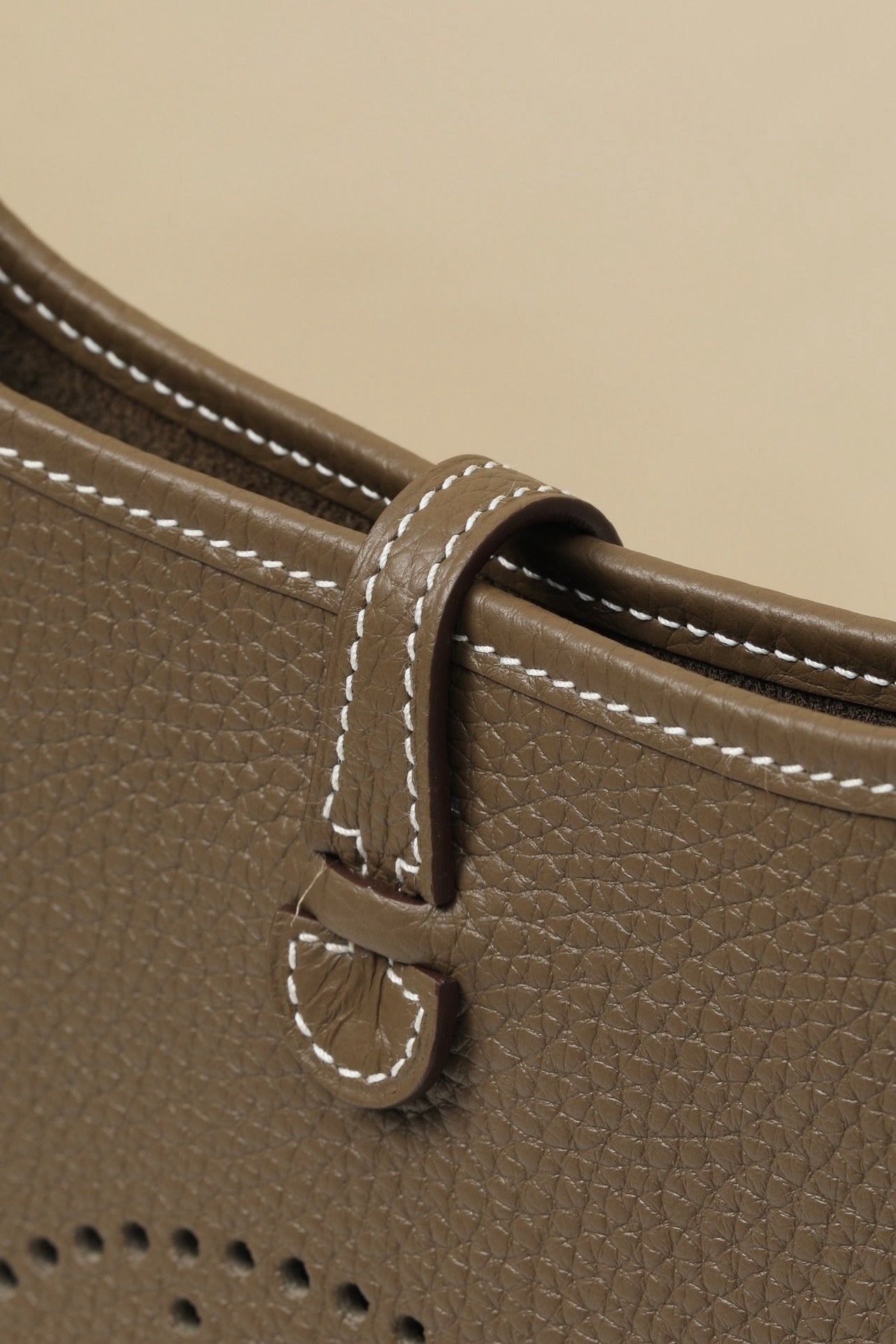 YF16 CK18 Elephant Grey , Clemence bull leather crossbody bag  , PHW #4399