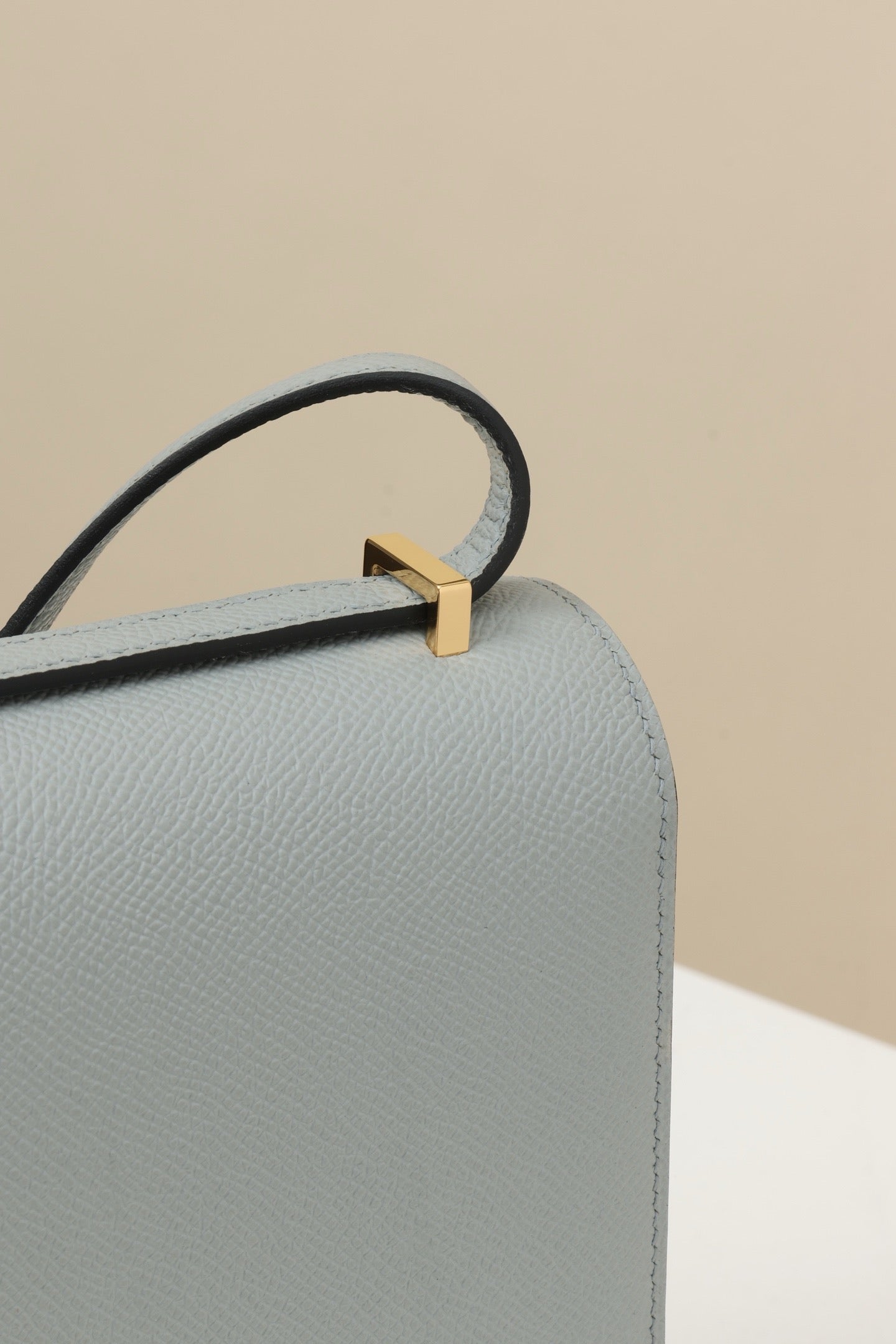 CJ19 19 cm ,  Puppet Grey Epsom leather GHW #4314