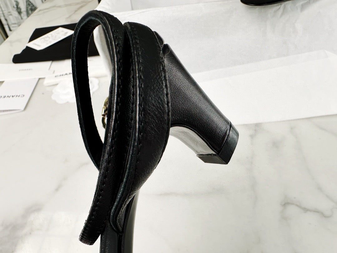 24s Sandal #366