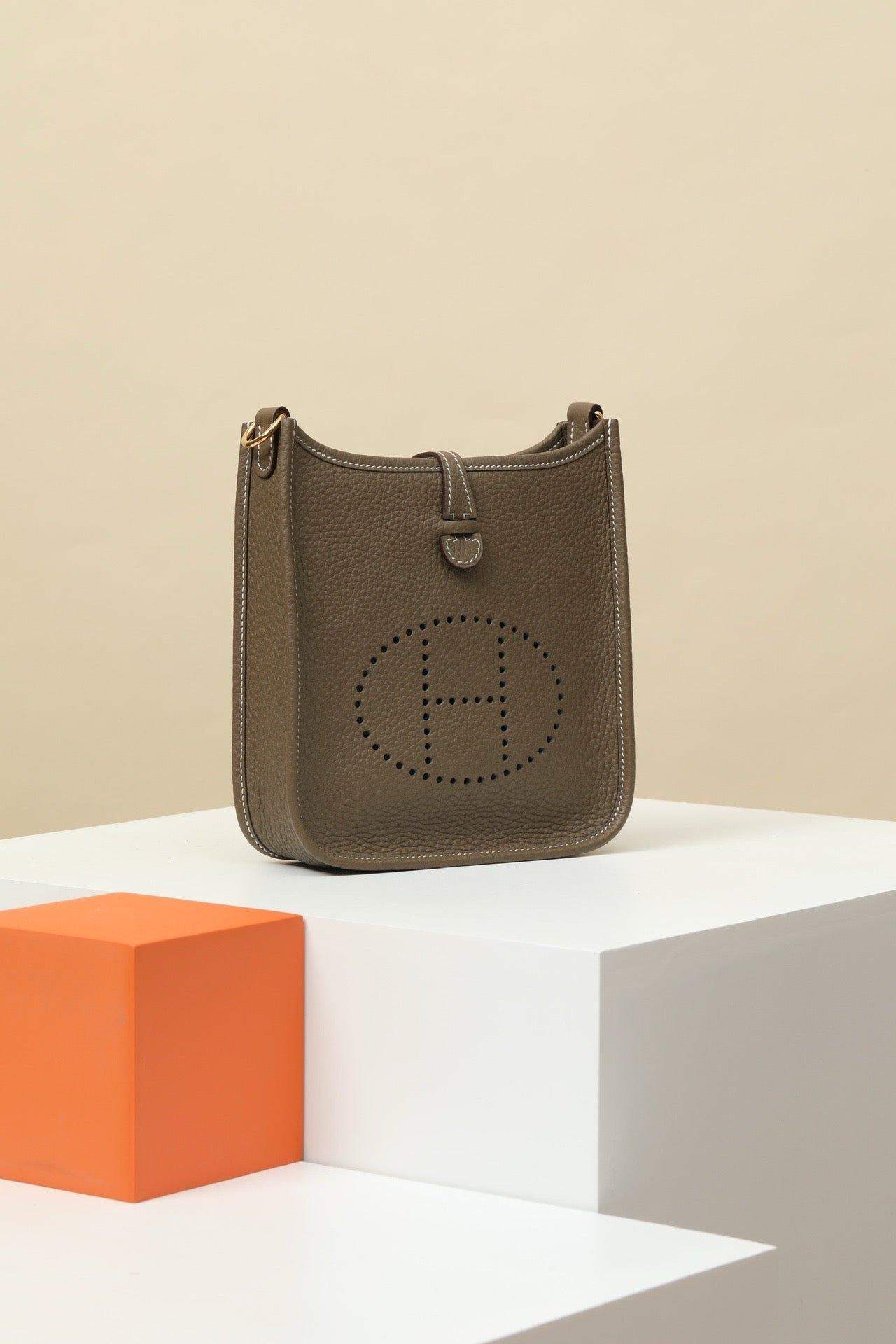 YF16 CK18 Elephant Grey , Clemence bull leather crossbody bag  , GHW #4398