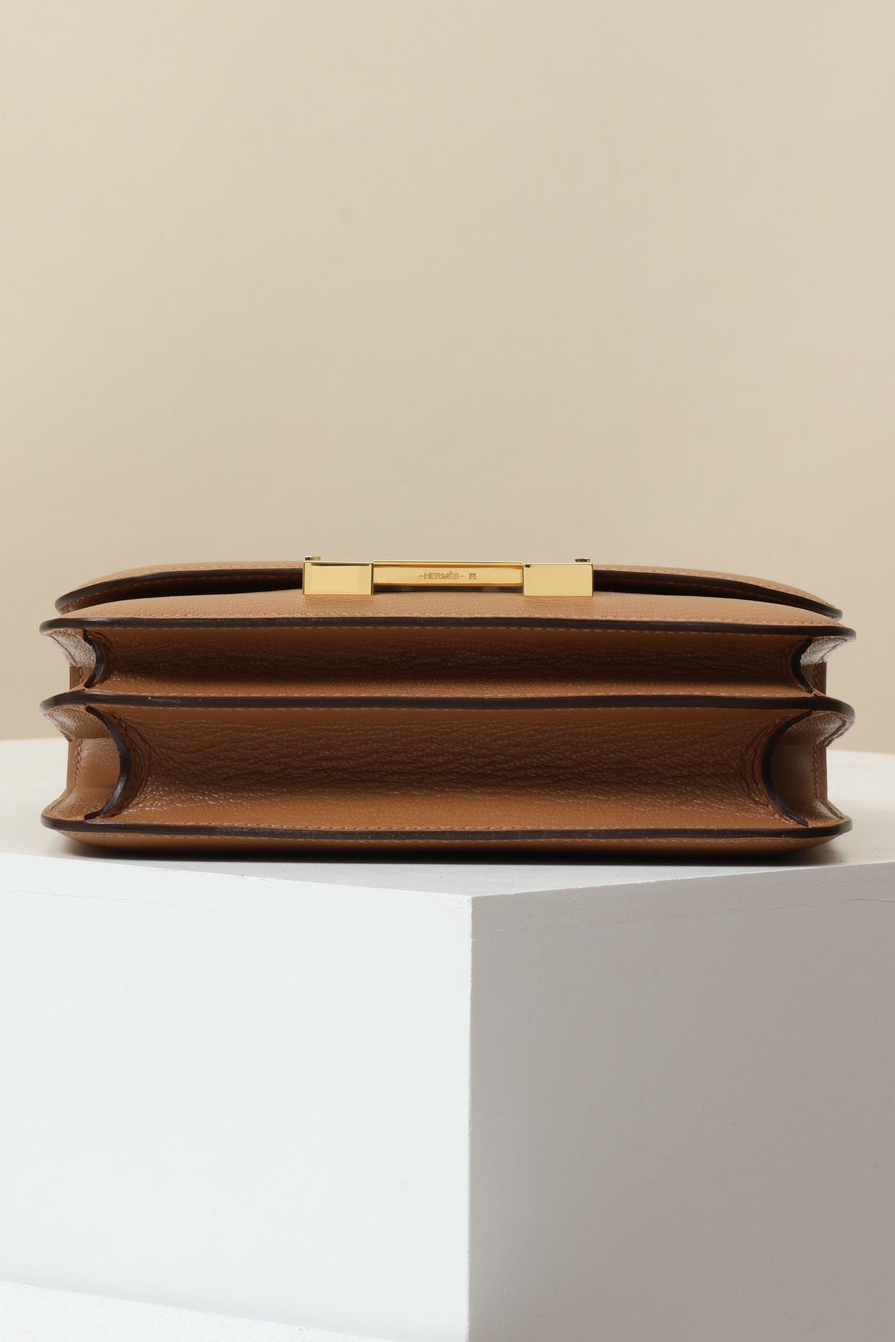 CJ19 19 cm ,  2J Sparrowwood Goatskin GHW #4345