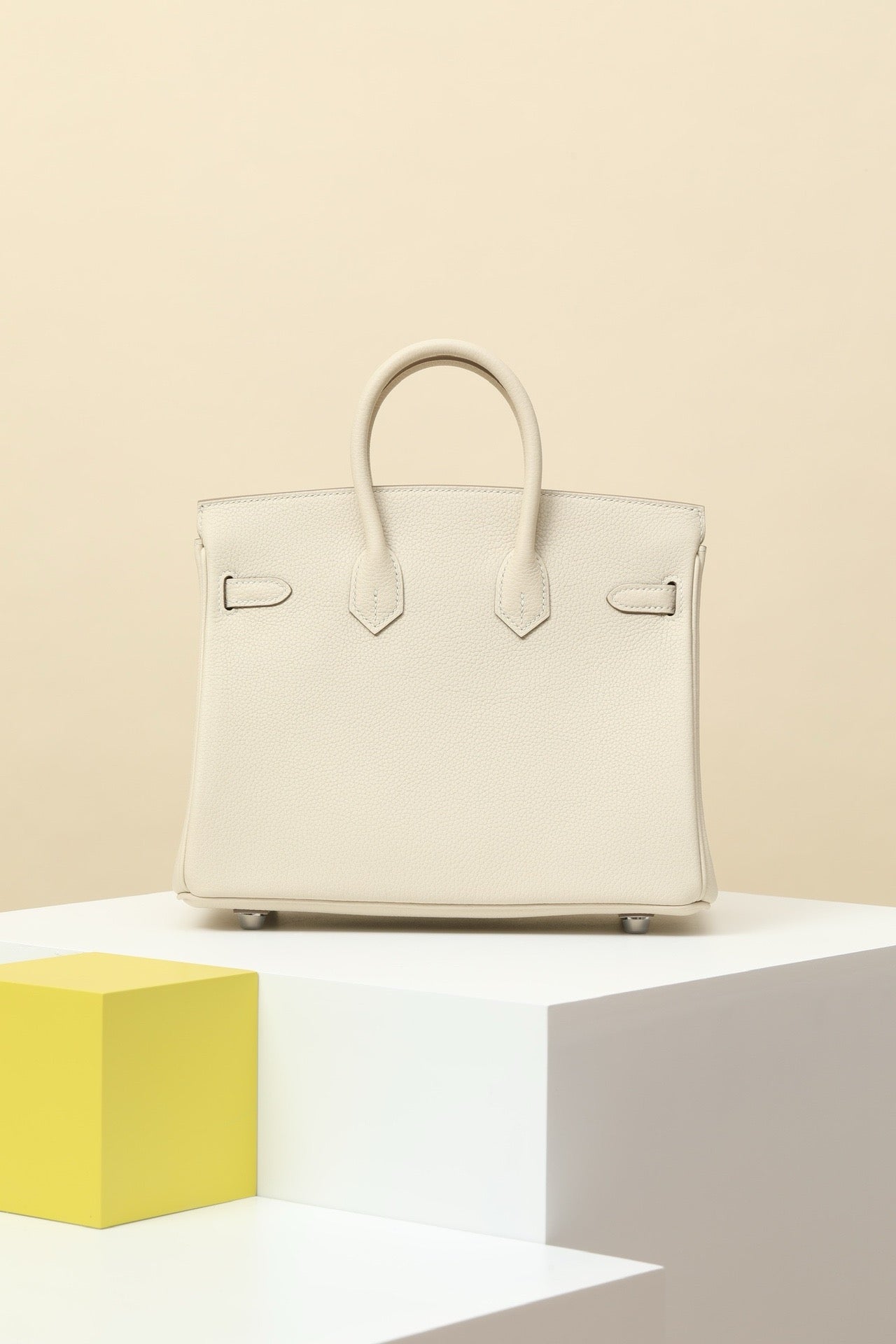 BK25 Milkshake White # 3884