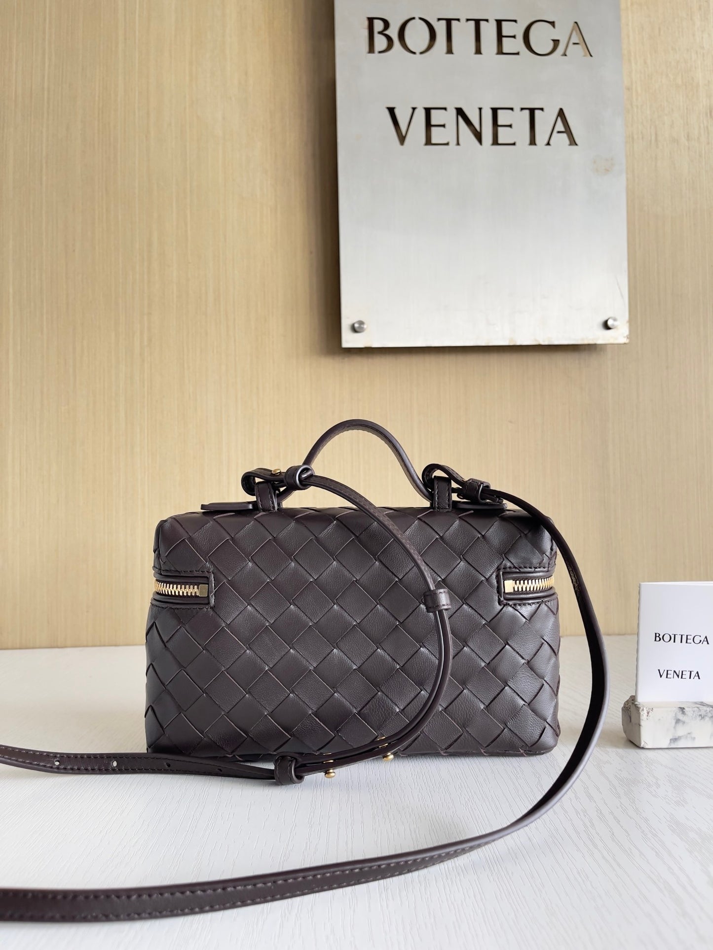 BV Bang Bang Vanity Case #565