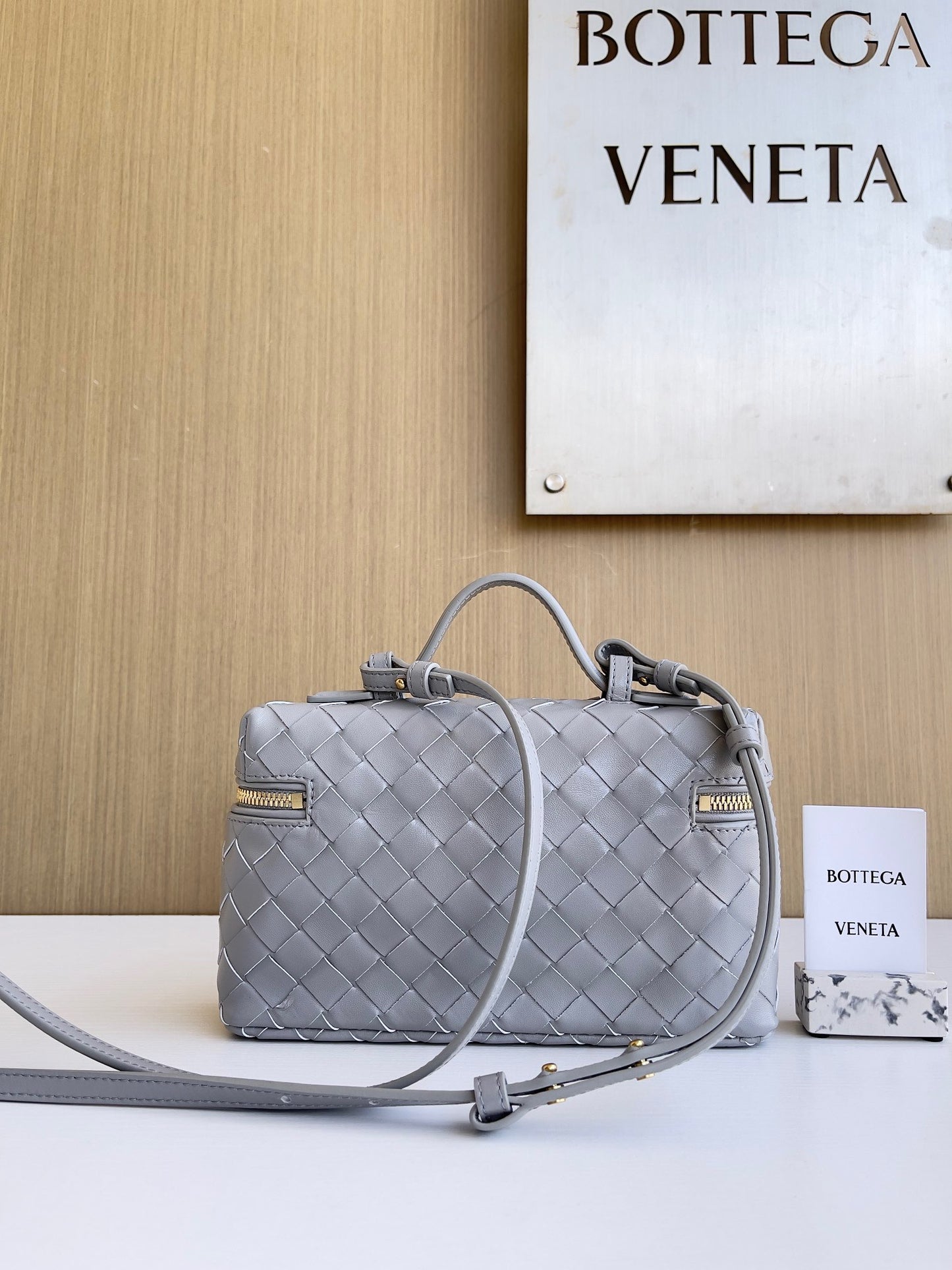 BV Bang Bang Vanity Case #566