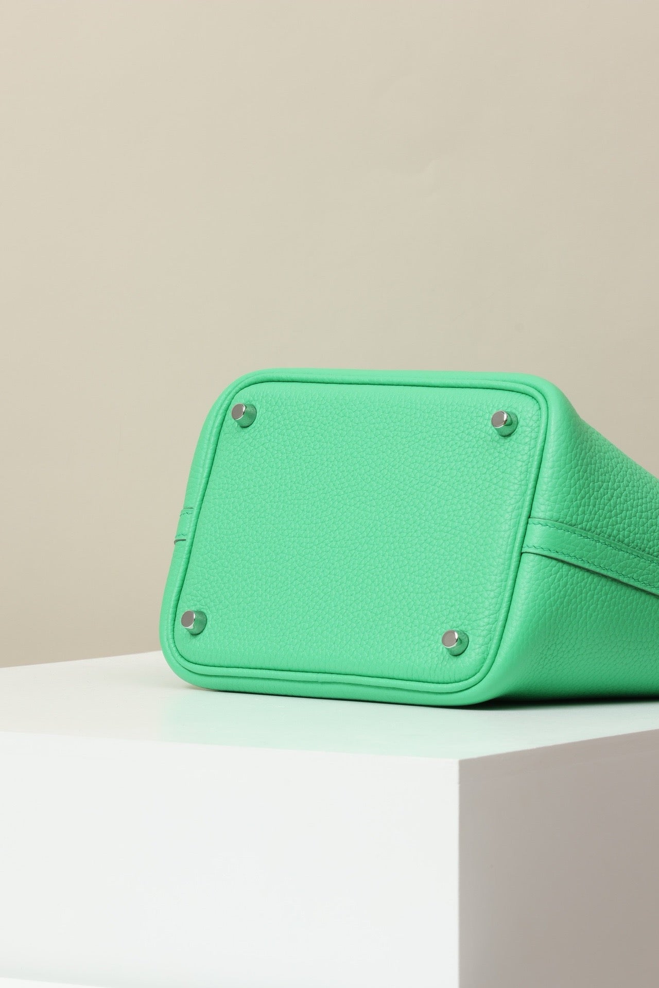 CL18 OZ Comic Green / 0F Florida Blue PHW #4062