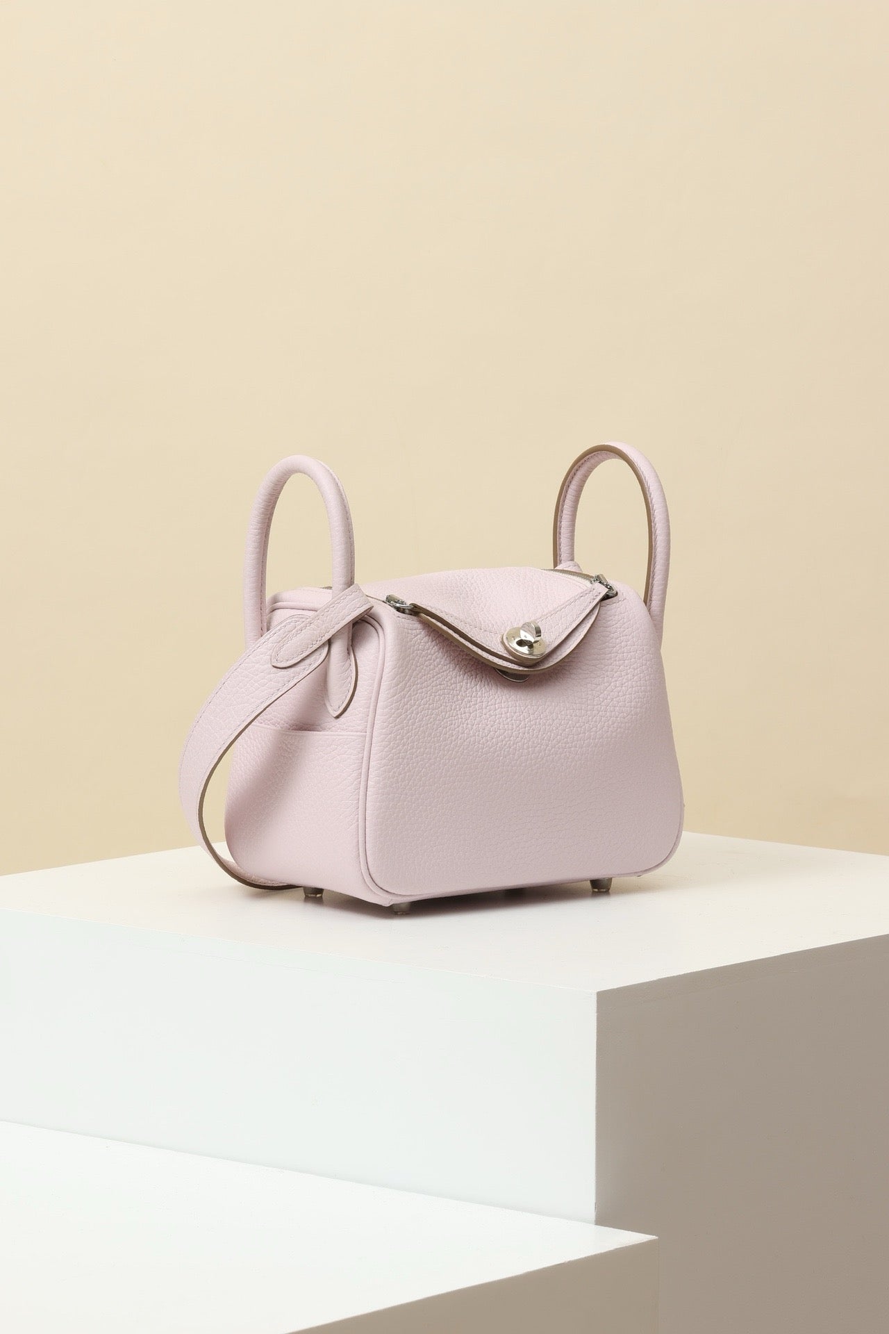 LD19 , Togo , 09 Violet Reve PHW #4589