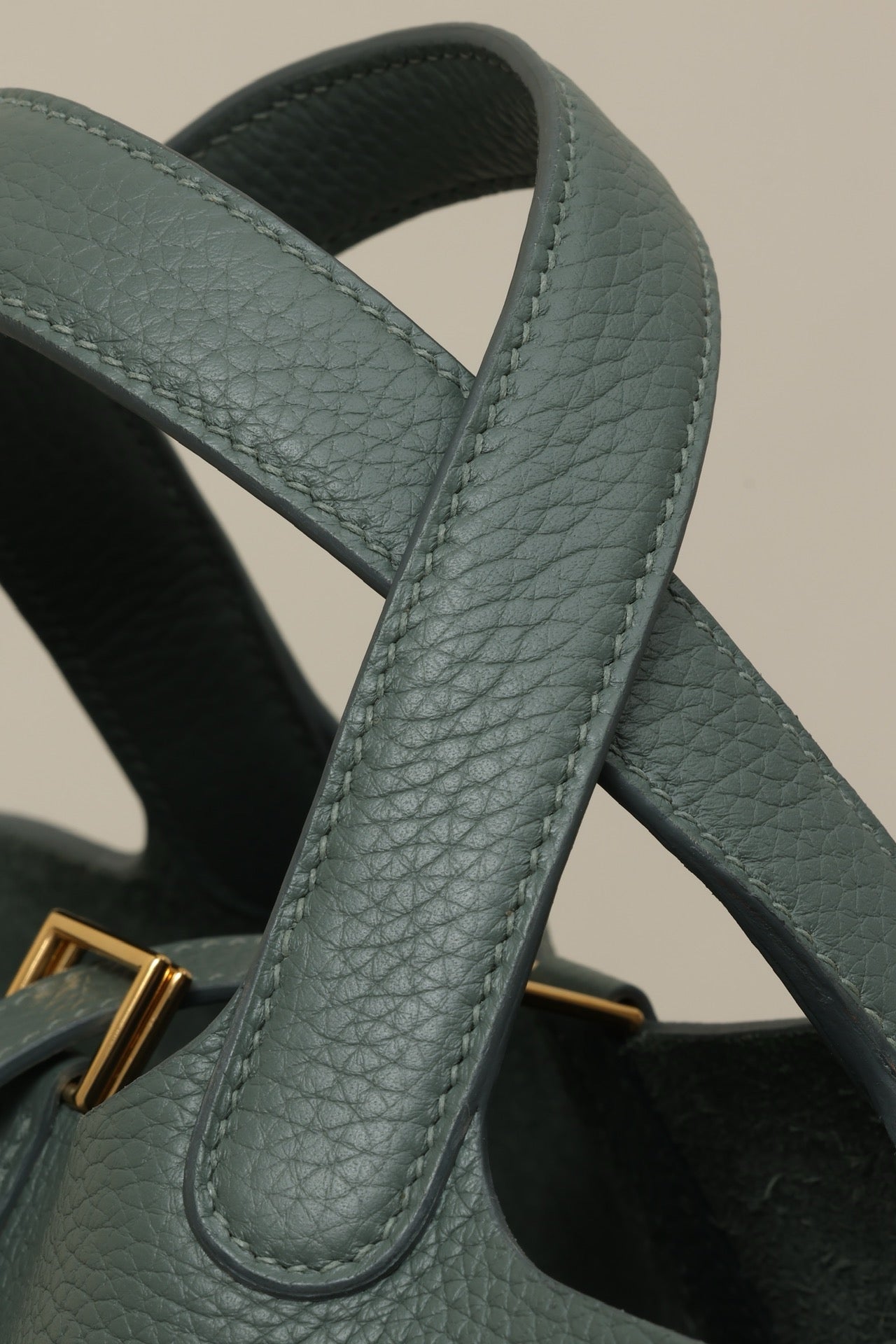 CL18 63 Almond Green GHW #4105