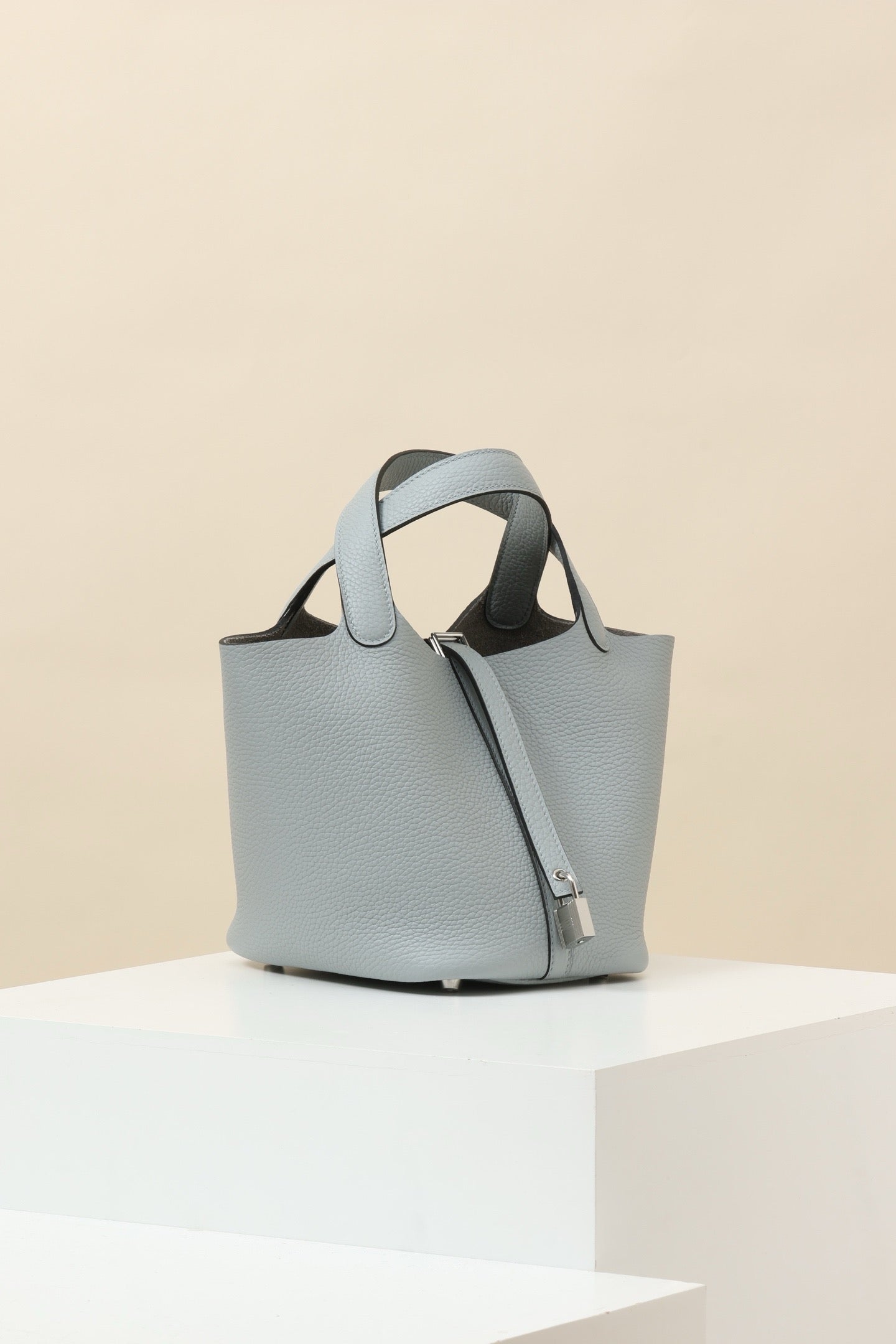 CL18 8U Glacier Blue PHW #4110