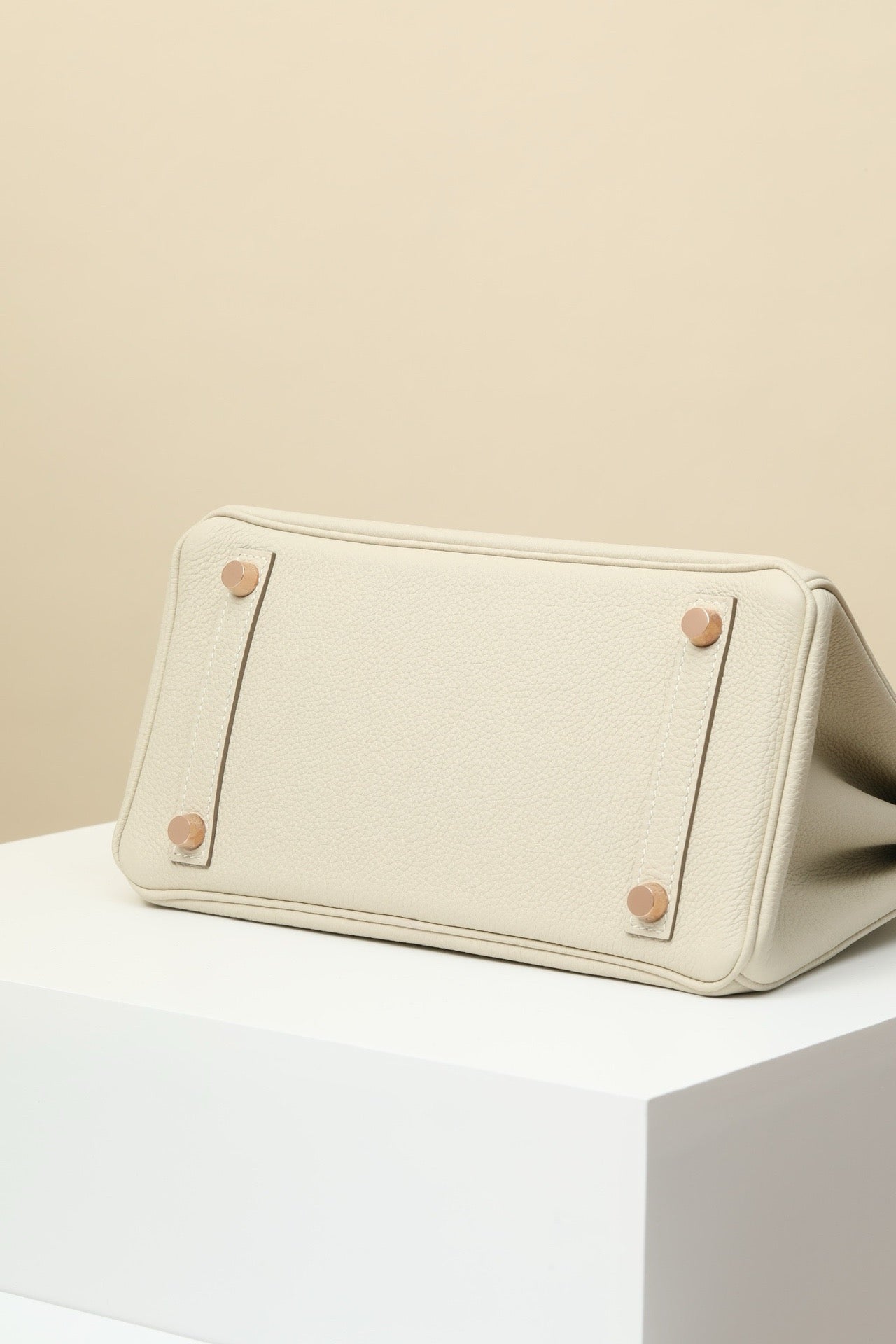 BK25 Milkshake White # 3885