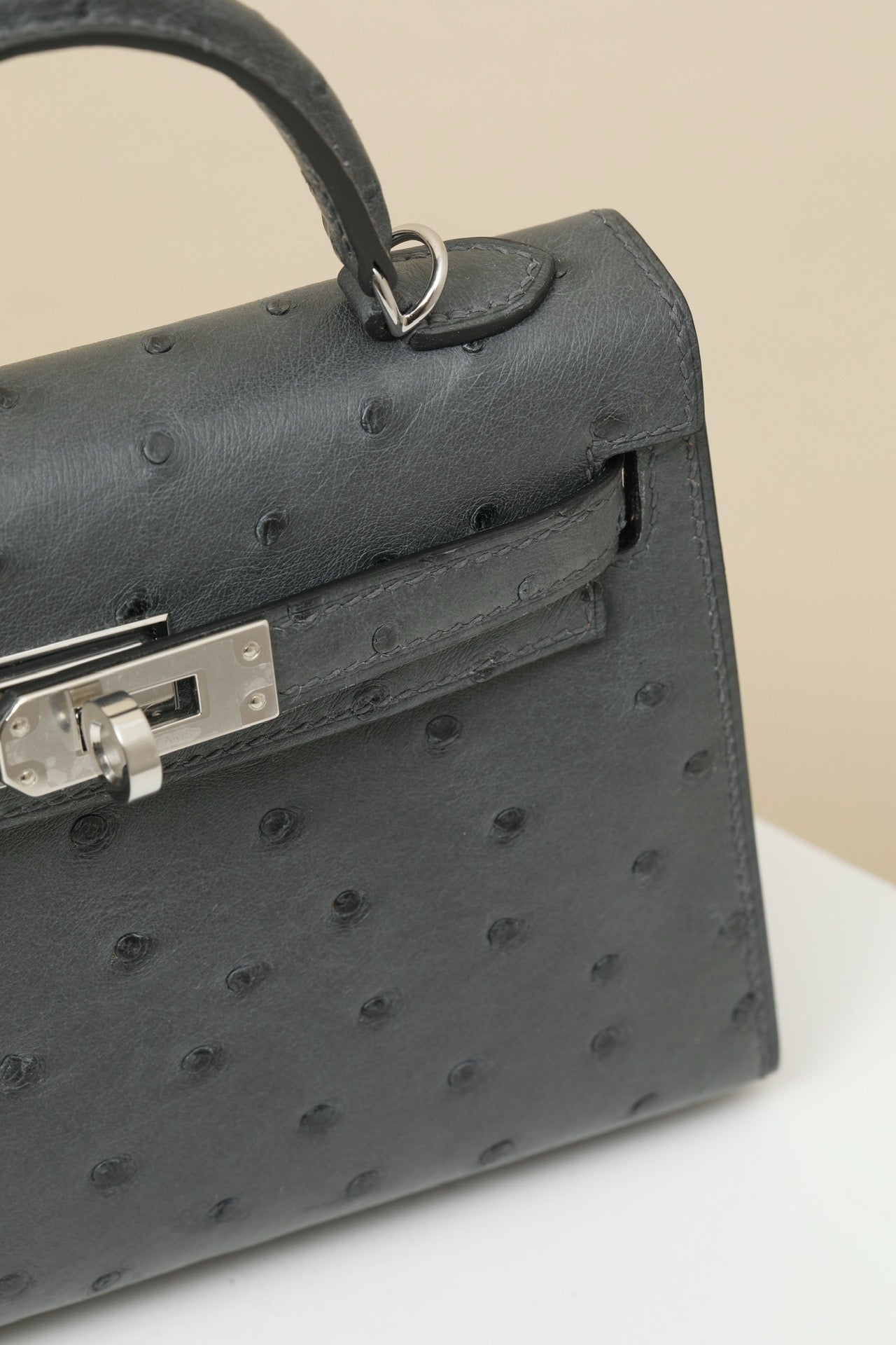 KL19 Graphite Gray #3837