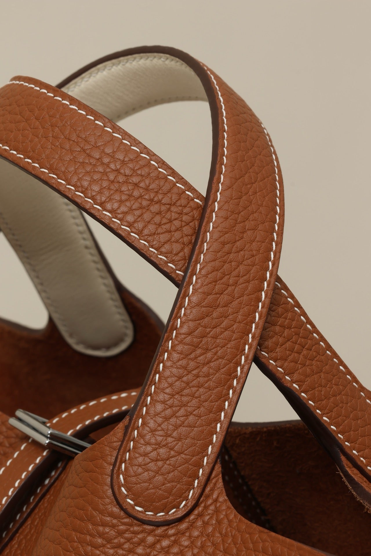 CL18 CK37 Gold Brown / I2 Cream White PHW #4072