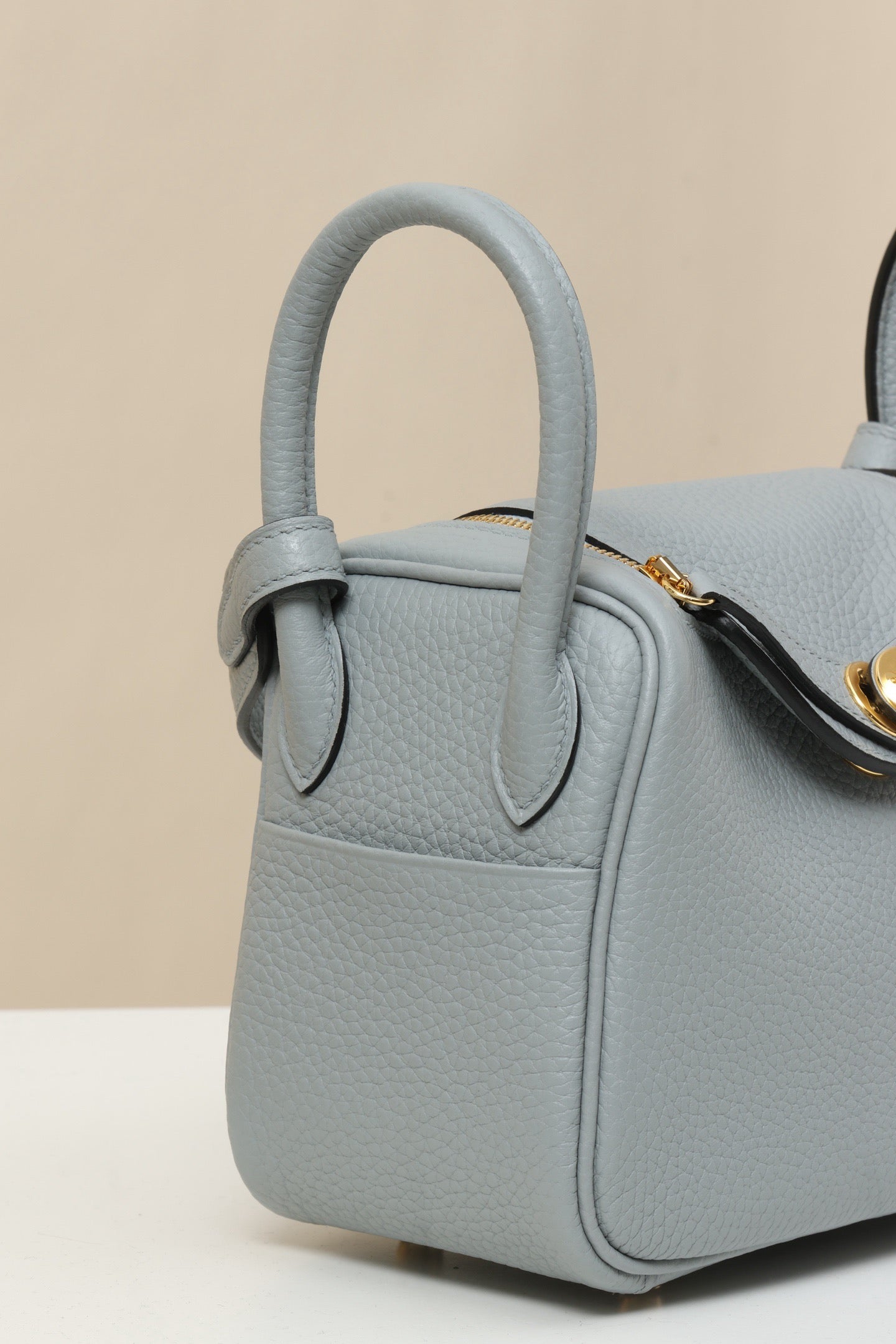 LD19 , Togo 8U Glacier Blue  GHW #4563