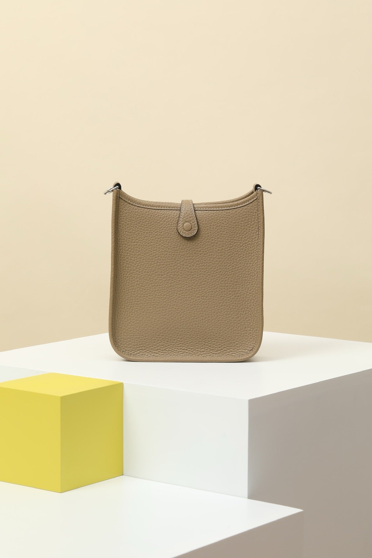 YF16 8Q Marfa Beige ,Clemence bull leather crossbody bag  , PHW #4426