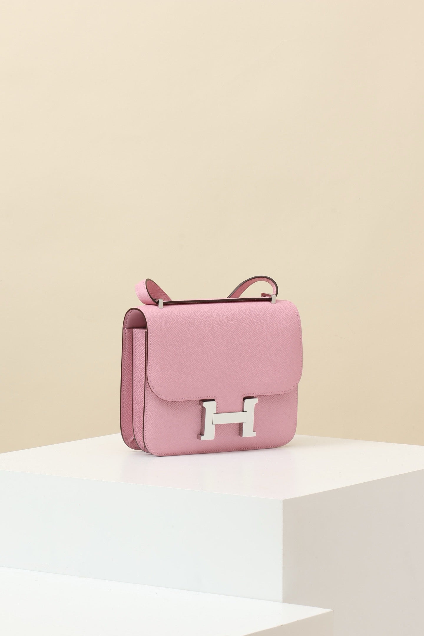 CJ19 19 cm ,  Wisteria Purple Epsom leather PHW #4306