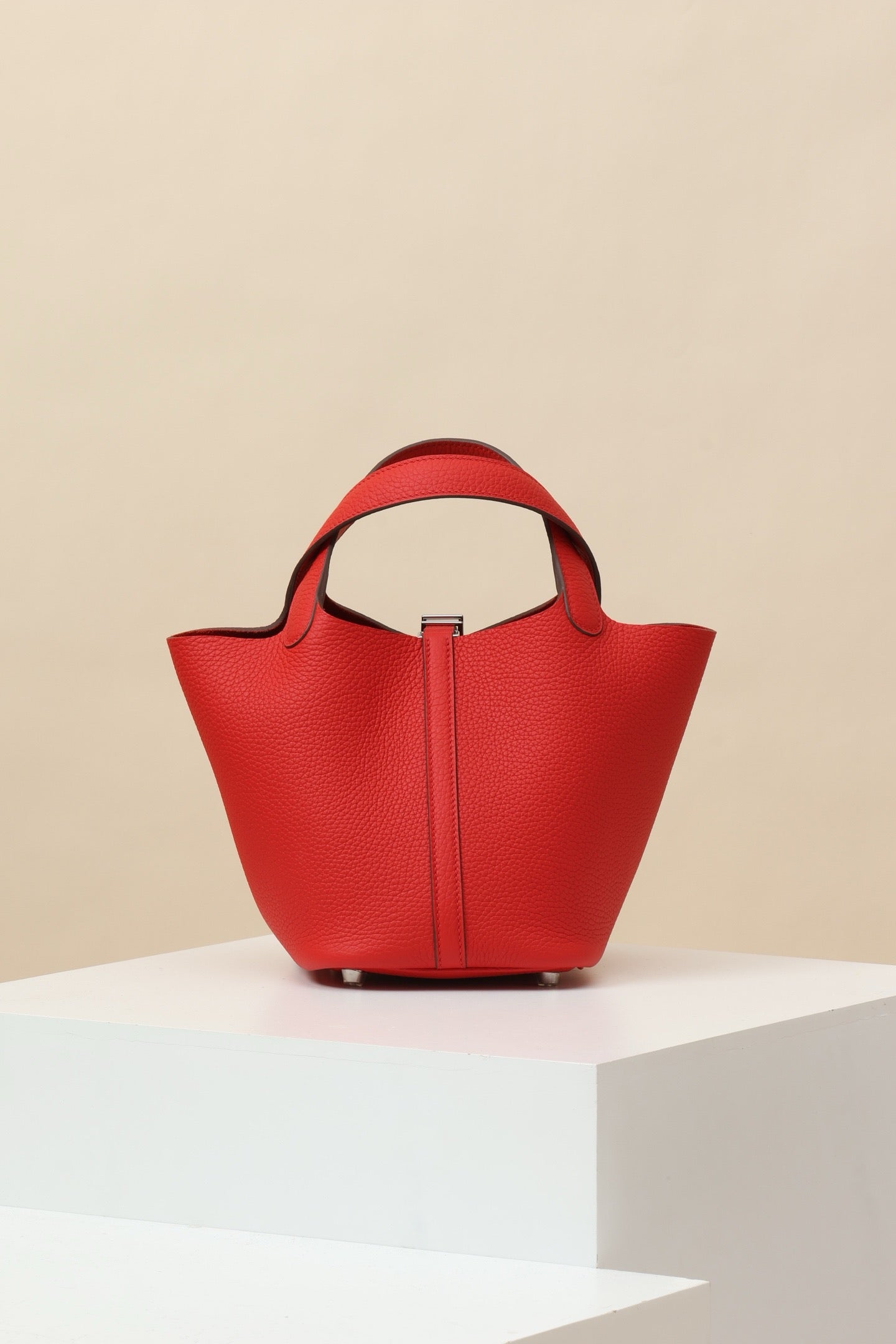 CL18  S3 Heart Red #4045