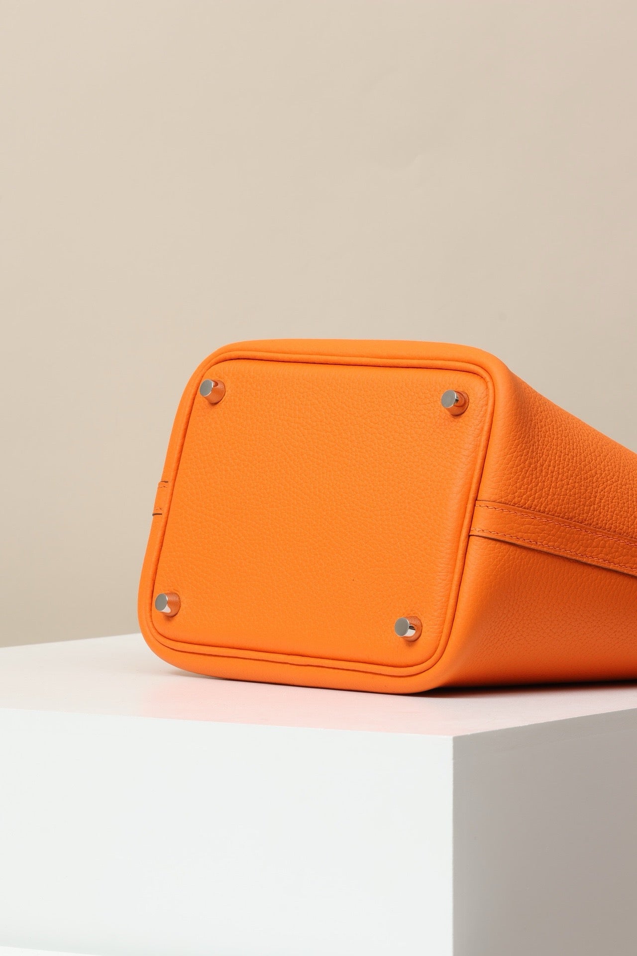 CL18 CK93 Classic Orange PHW #4071