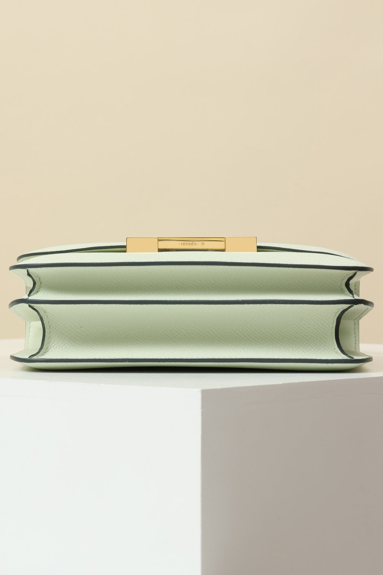 CJ19 19 cm , Bubble Green Epsom leather GHW #4325