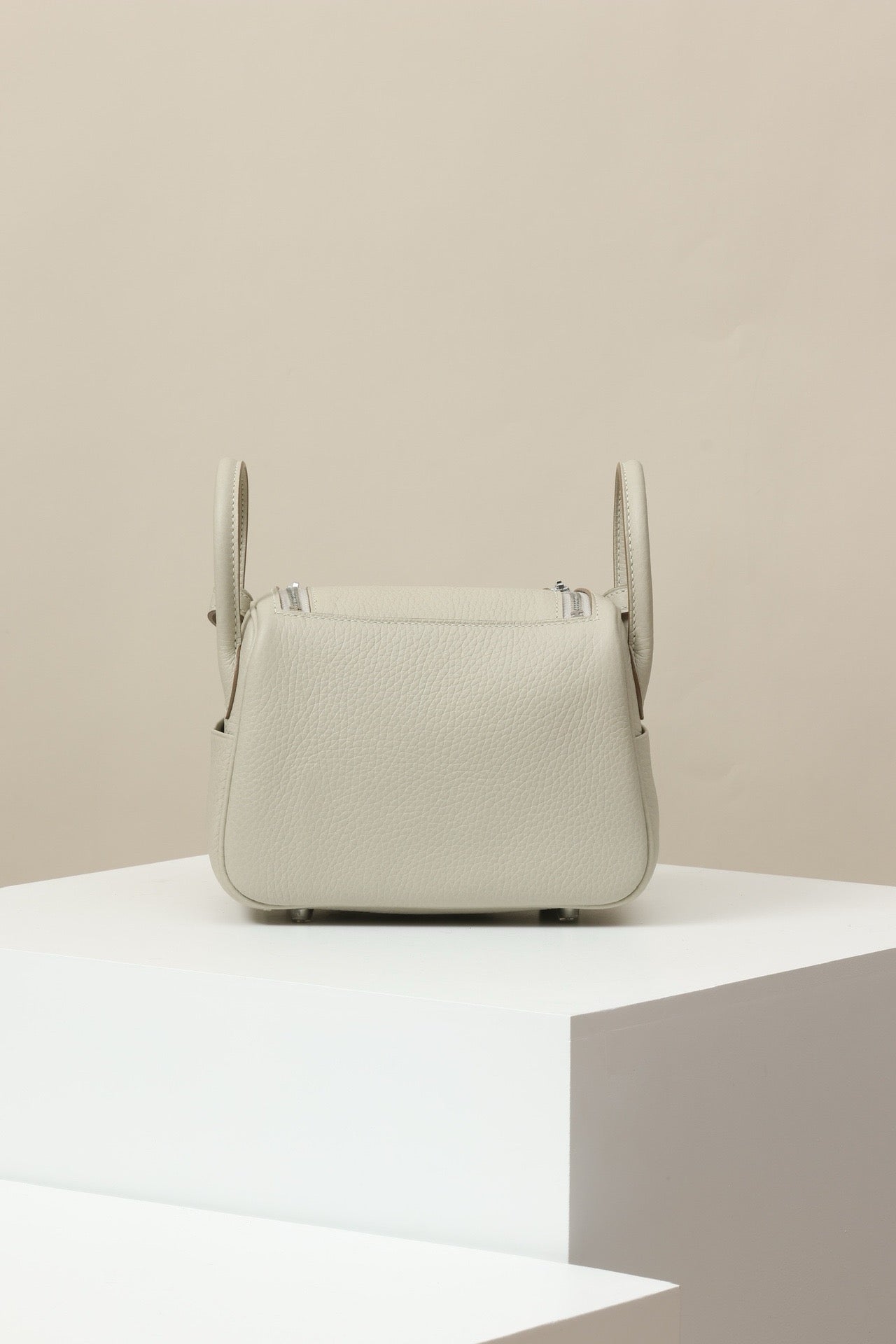 LD19 , Togo ,  8L Blanc Glacier PHW #4592