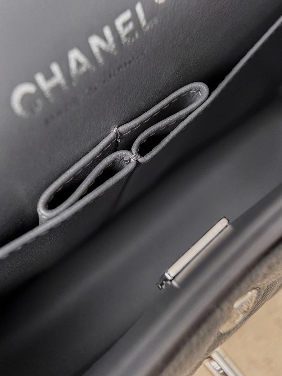 Cf25 Silver Hardware , Caviar # 4205