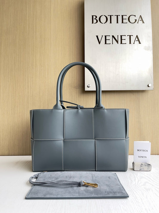 BV Mini Tote #2708