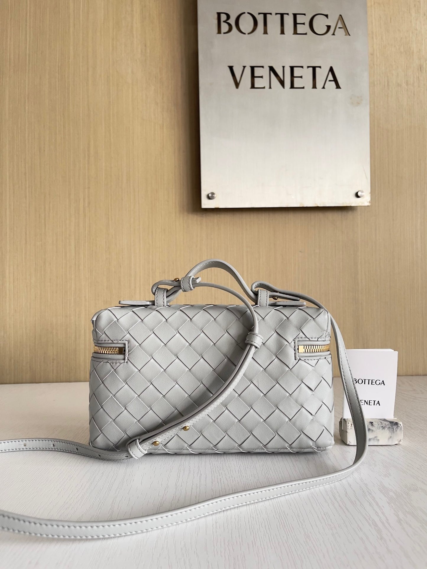 BV Bang Bang Vanity Case #570