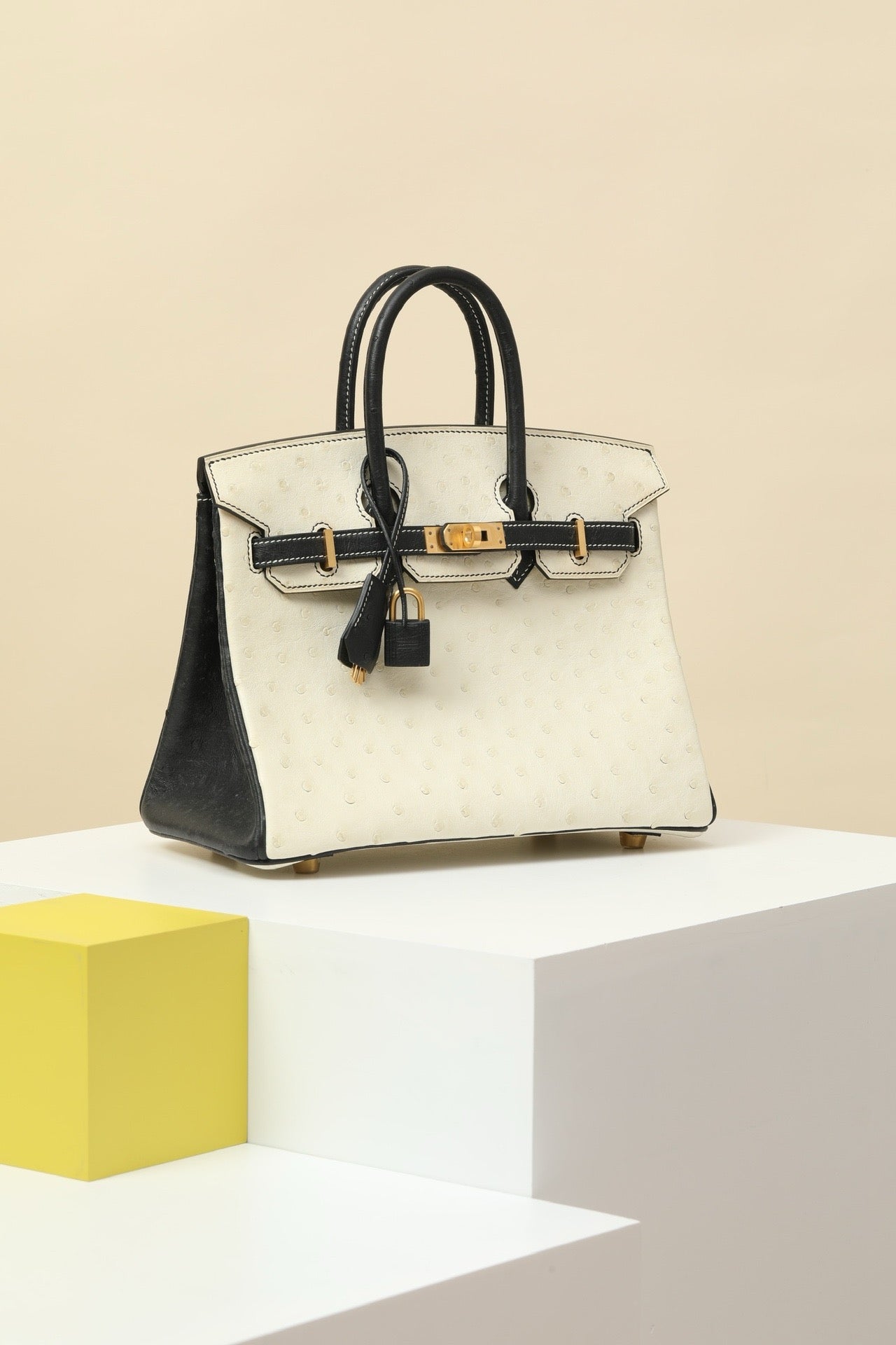 BK25 Wool White # 3892